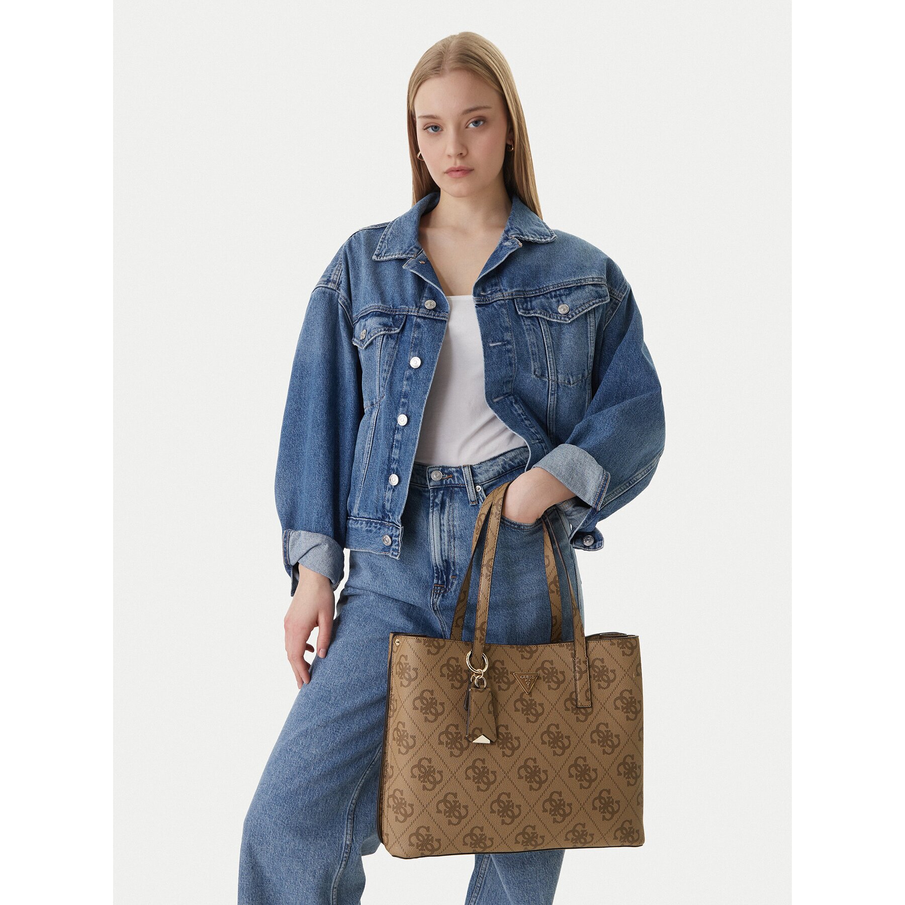 Guess Дамска чанта Meridian II HWOS69 74230