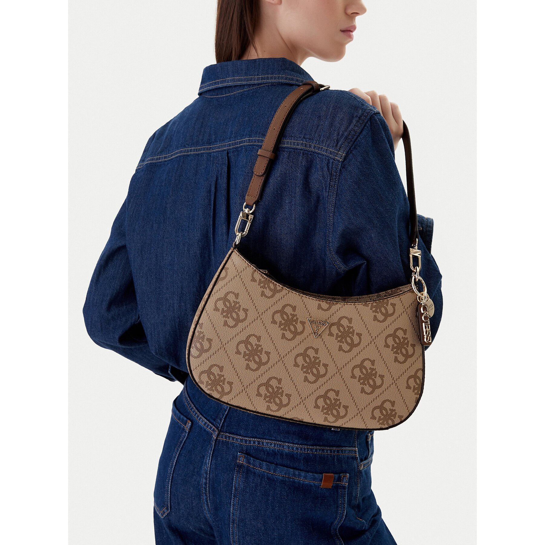 Guess Дамска чанта Noelle II HWSO96 72180