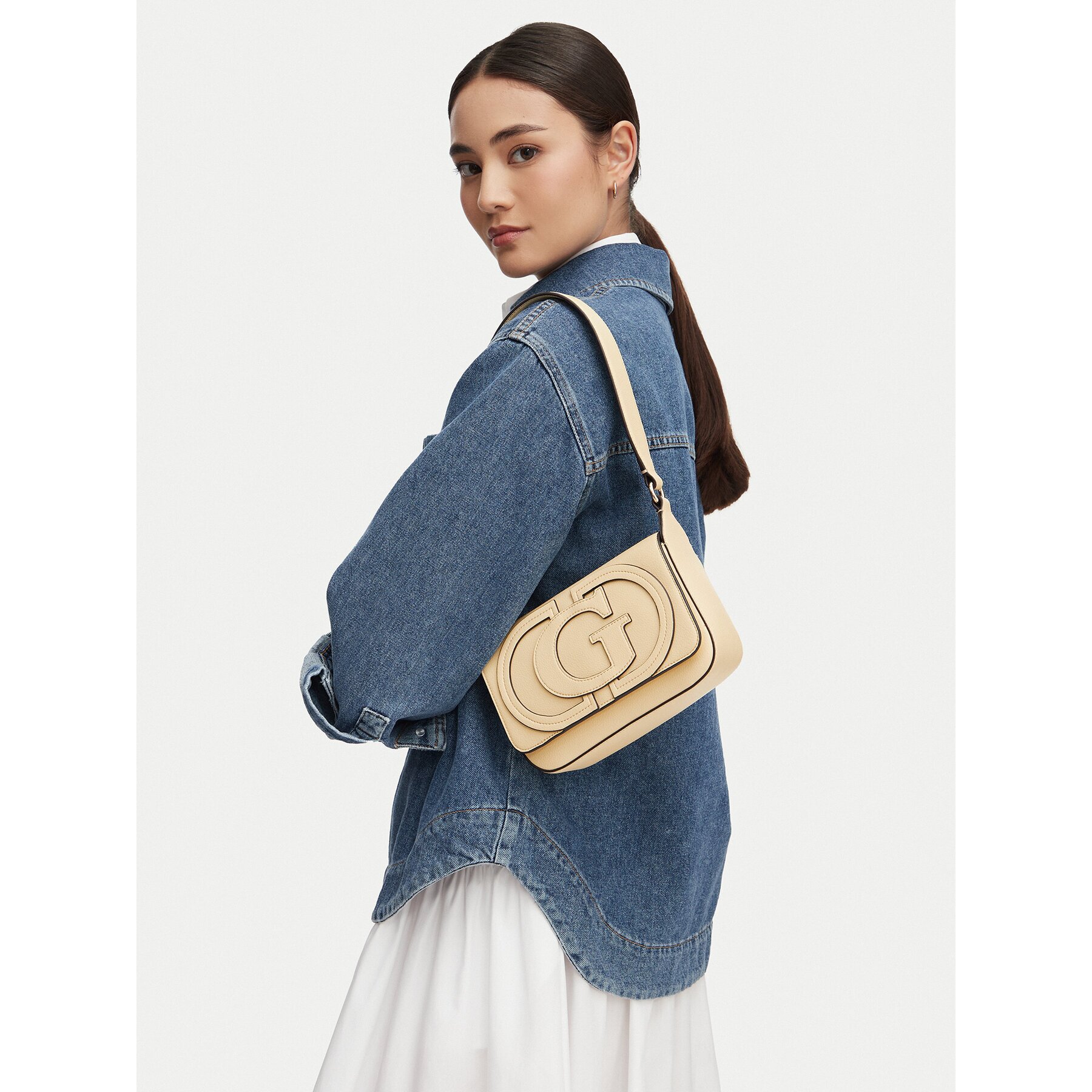 Guess Дамска чанта Ruby HWNG97 40190