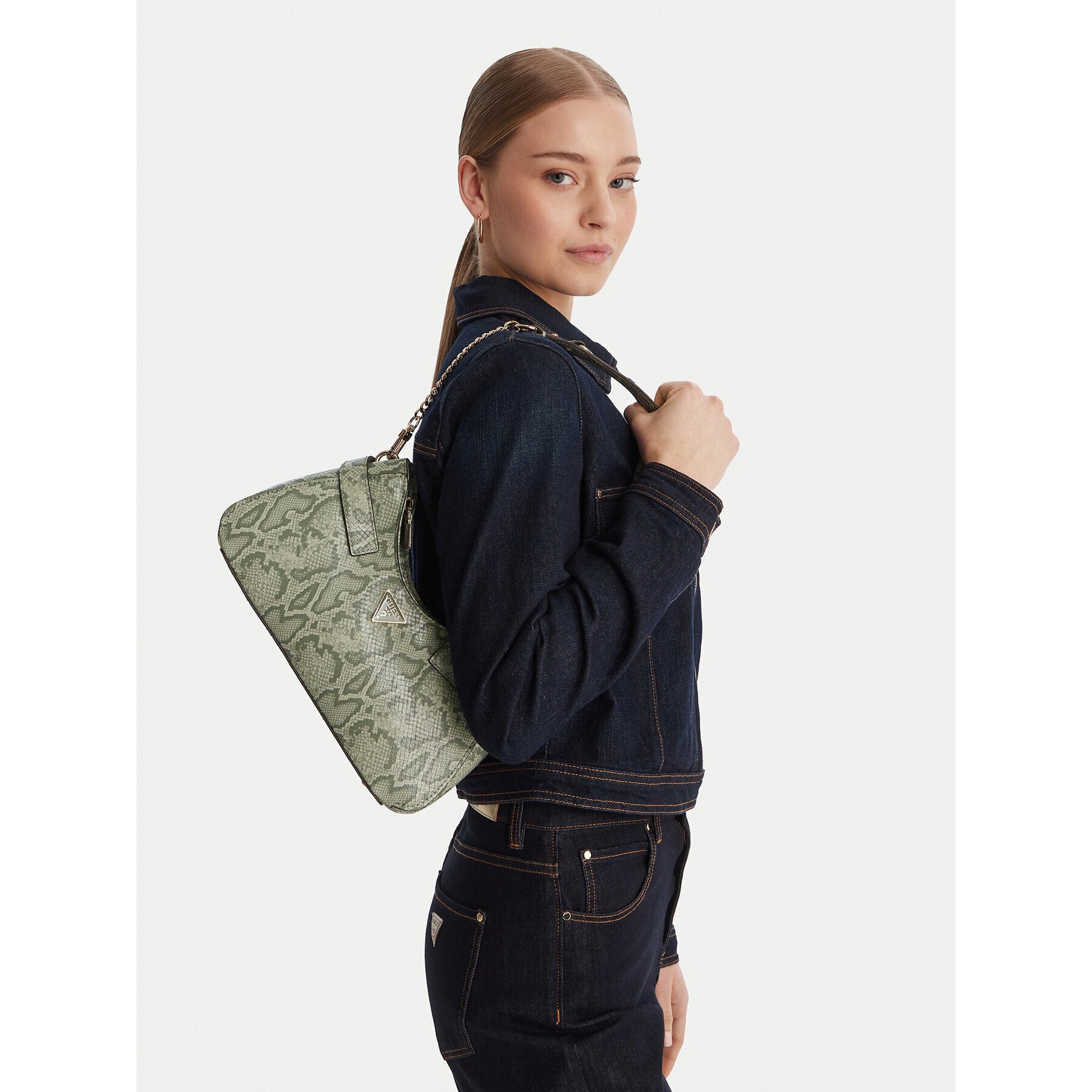 Guess Дамска чанта Serenova HWKG80 91180