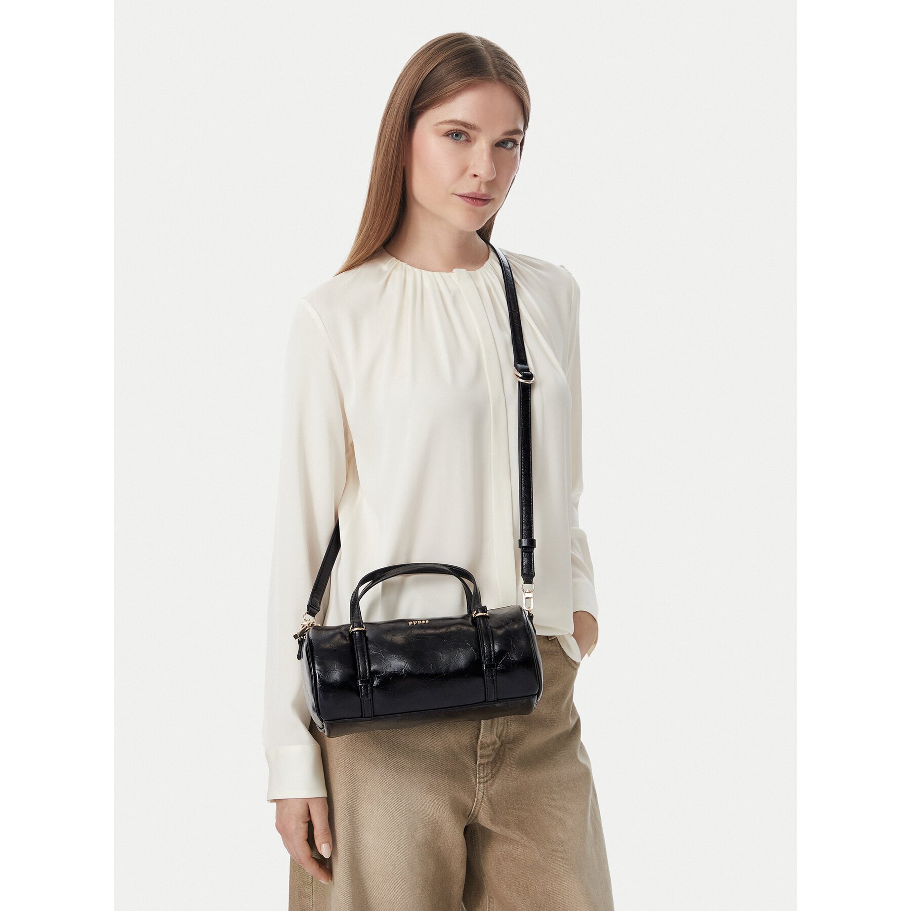 Guess Дамска чанта Taylor Mini HWTG23 25760