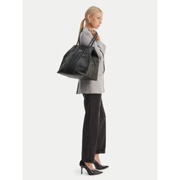 Guess Дамска чанта Victtoria HWSS95 14290