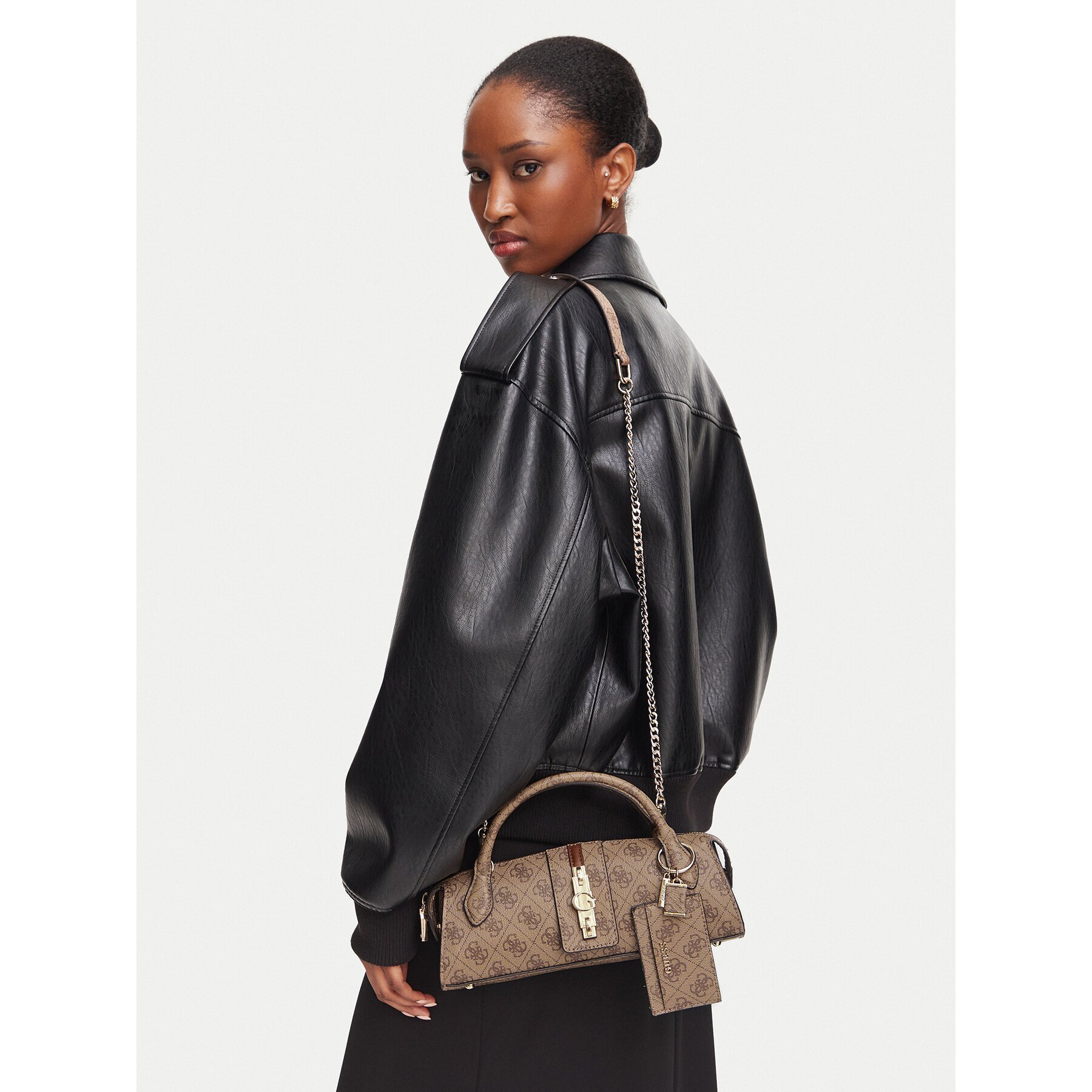 Guess Дамска чанта Yvonne Logo Mini HWSG23 78760