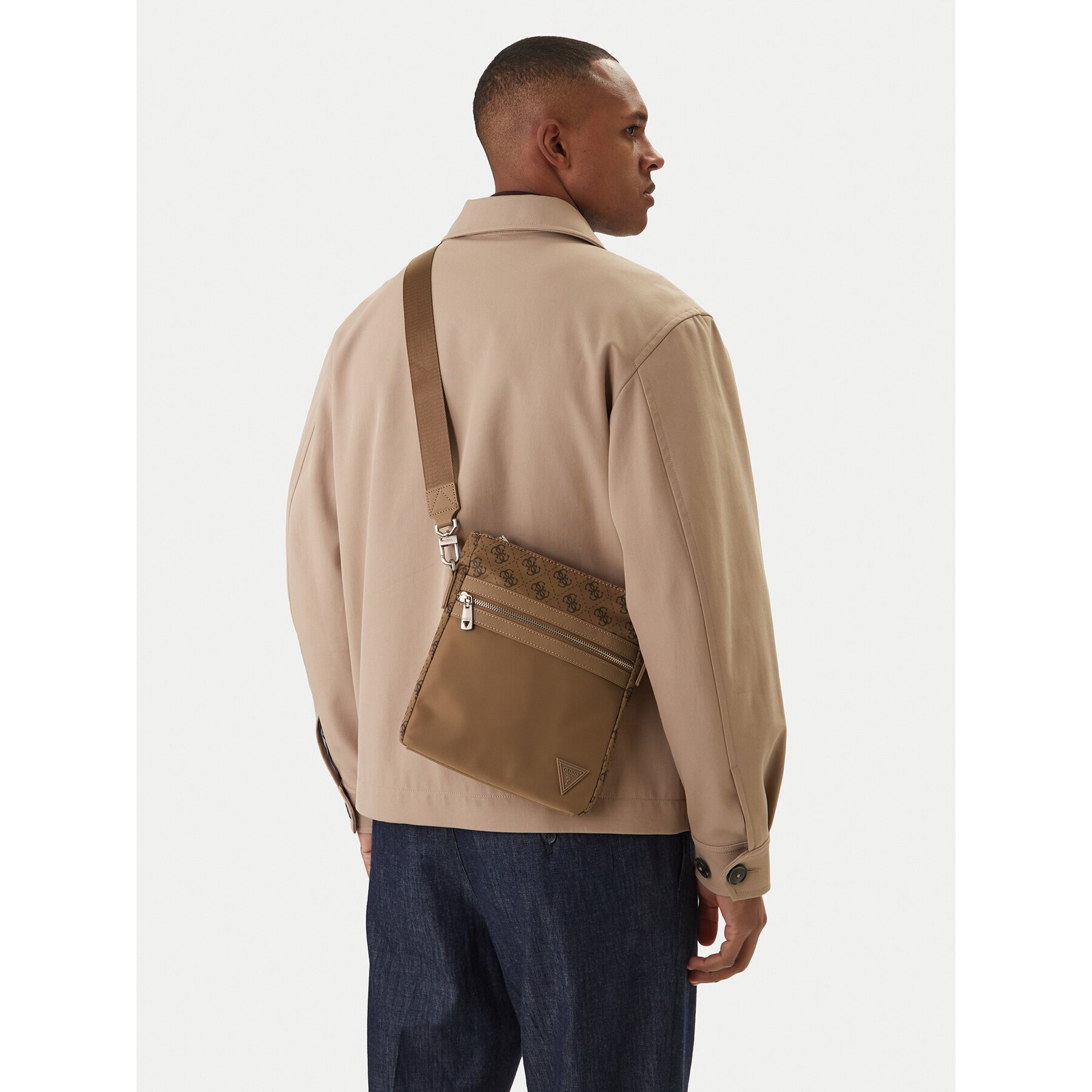 Guess Мъжка чантичка HMBENP P6123