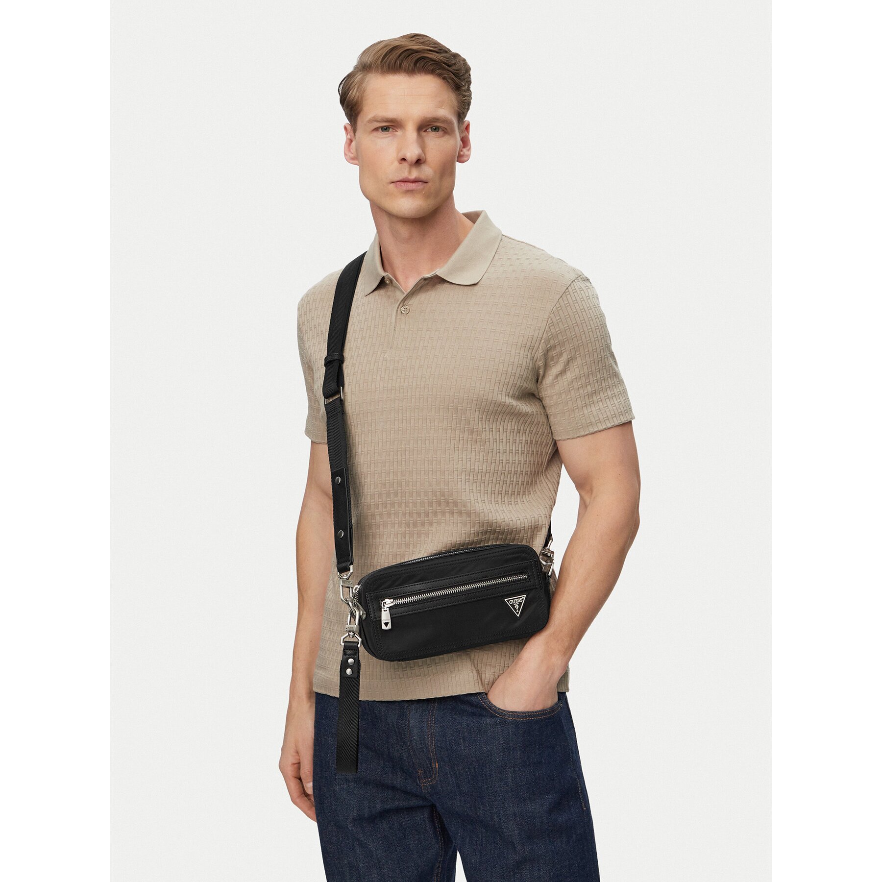 Guess Мъжка чантичка HMBENY P6250