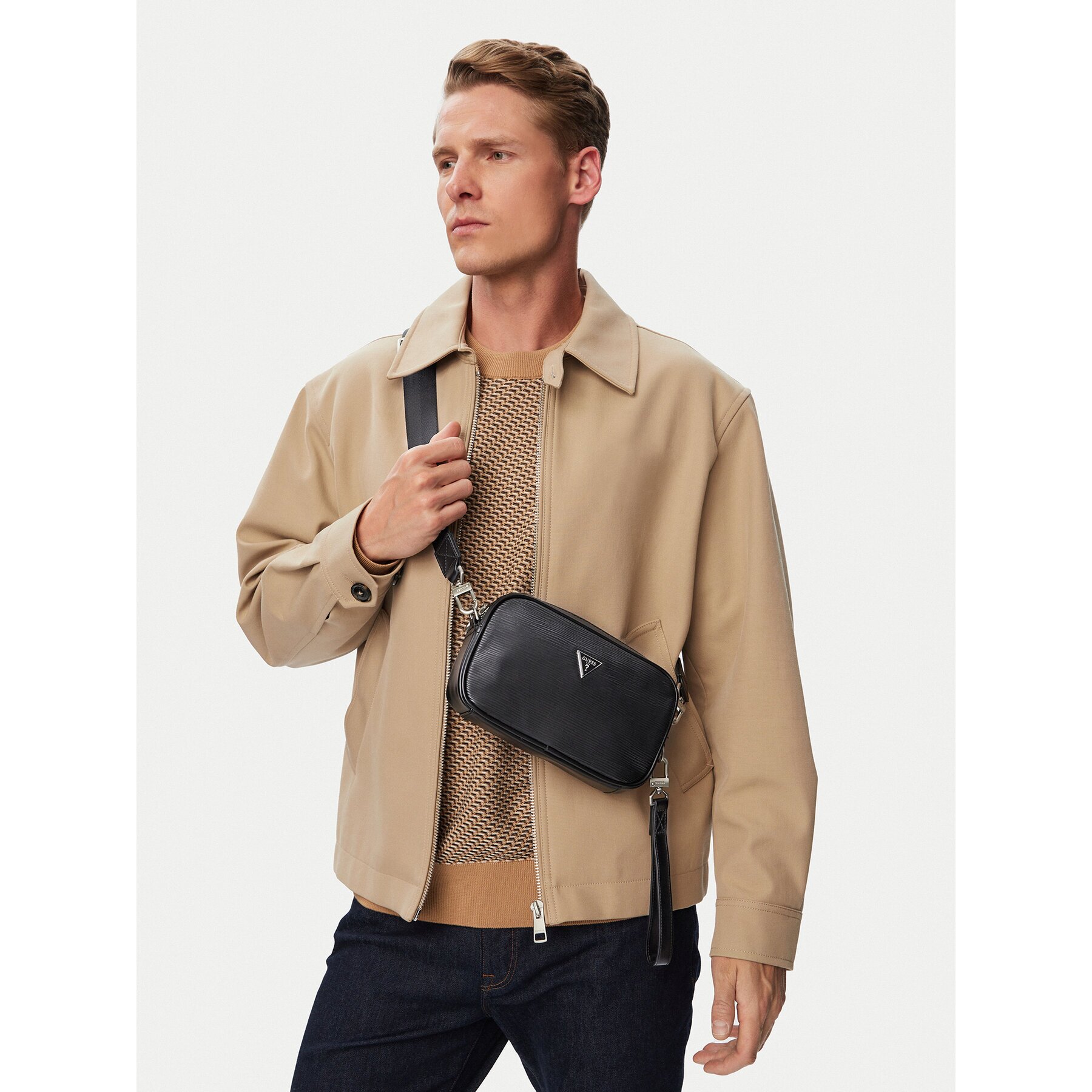 Guess Мъжка чантичка HMMIPW P6350