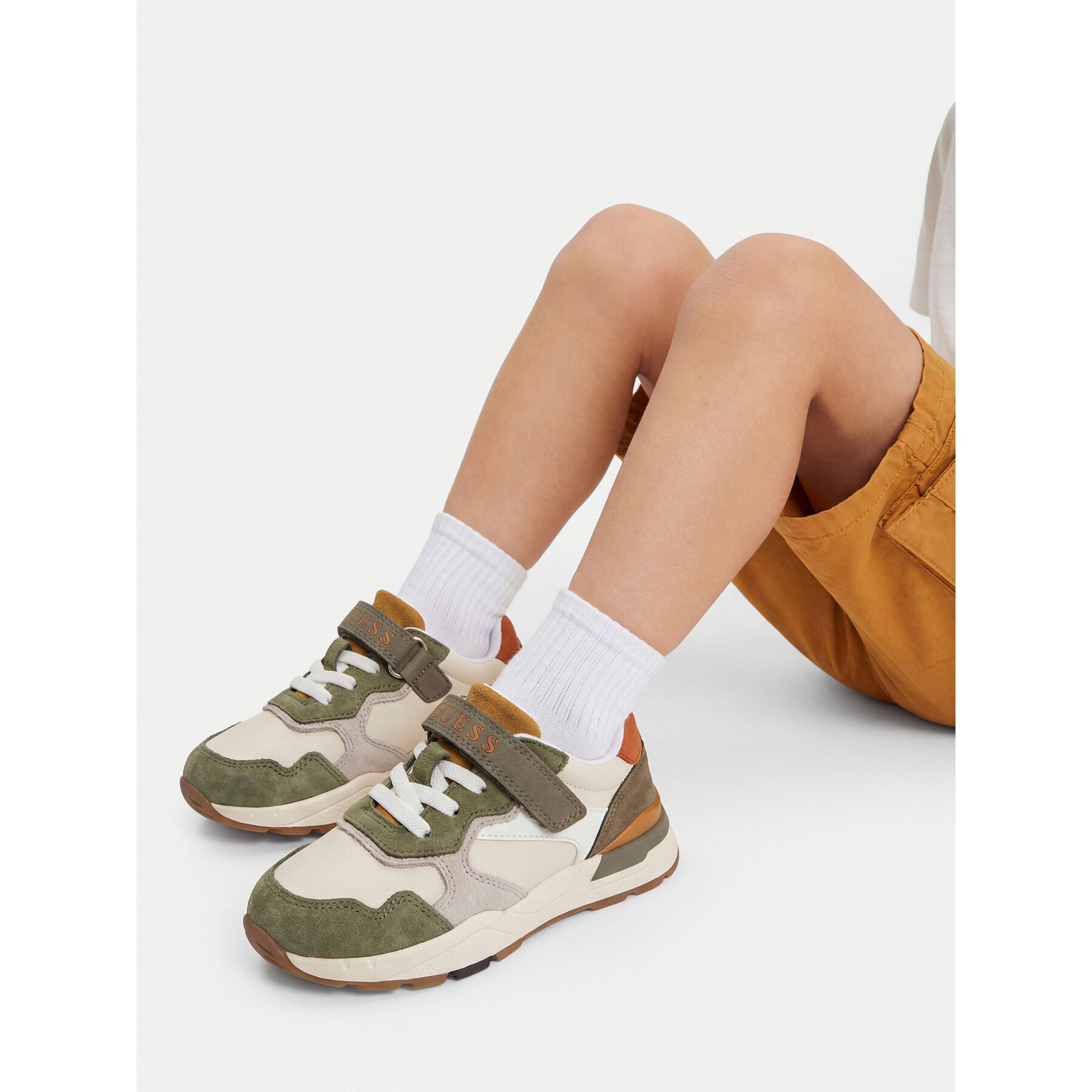 Guess Сникърси CEO-AVO-G1-SS2026