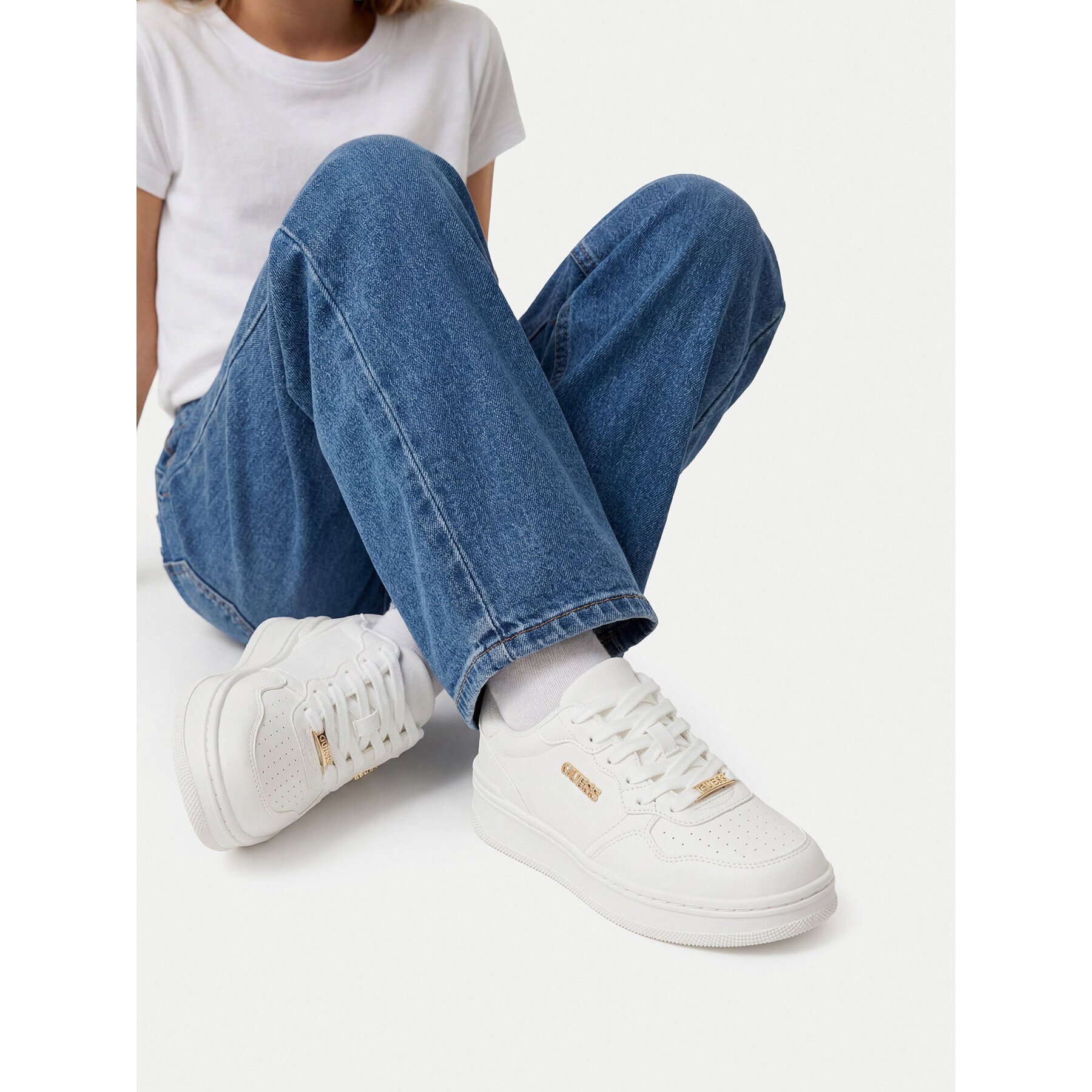 Guess Сникърси CEO-WEGG211W2026