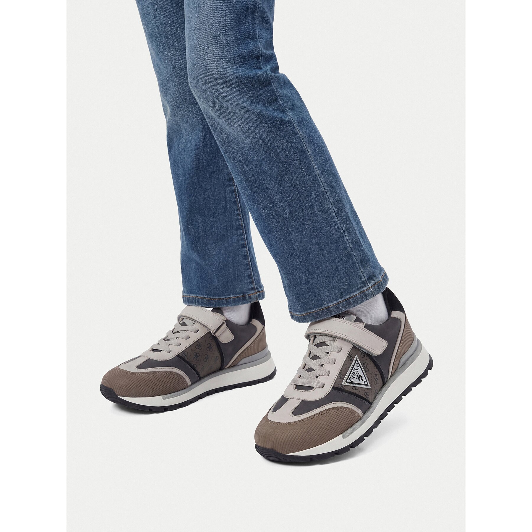 Guess Сникърси EO-CI12-B541-01