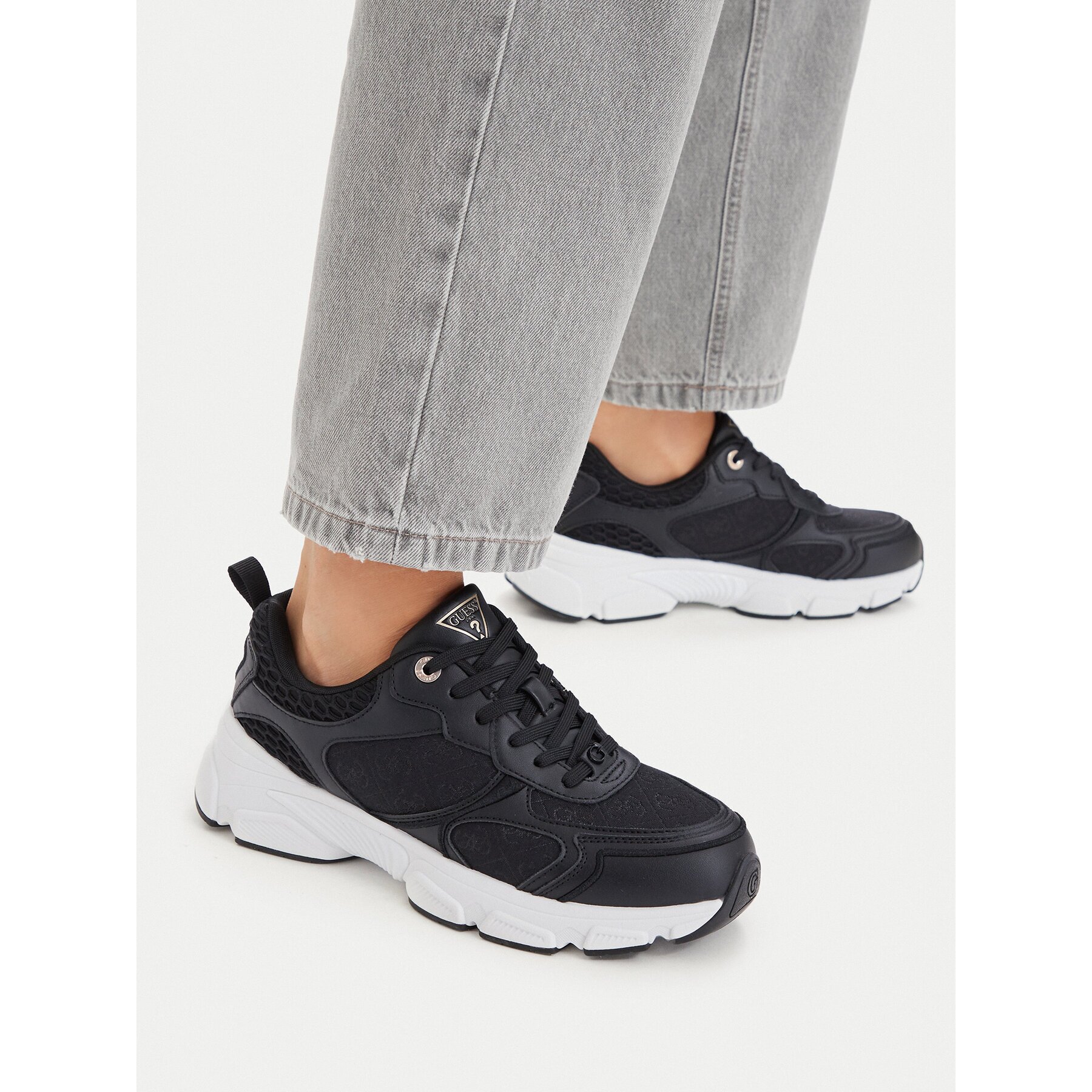 Guess Сникърси FLTIDY ELE12