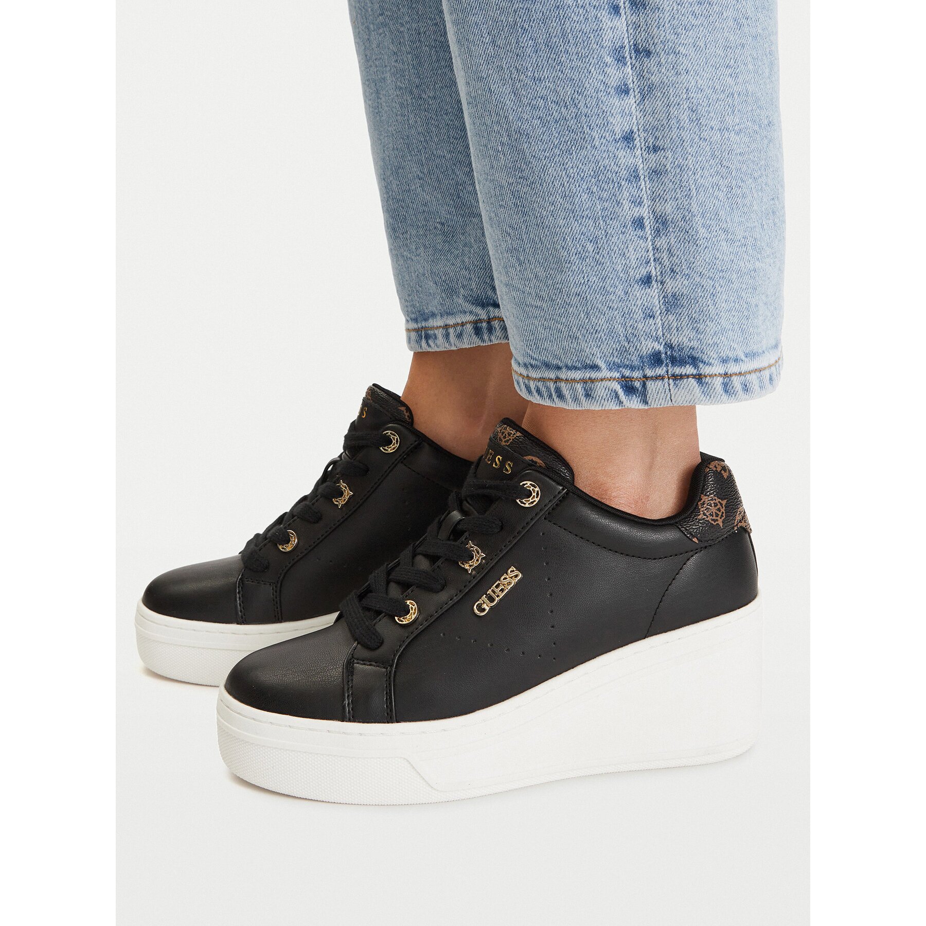 Guess Сникърси FLTRZY ELE12