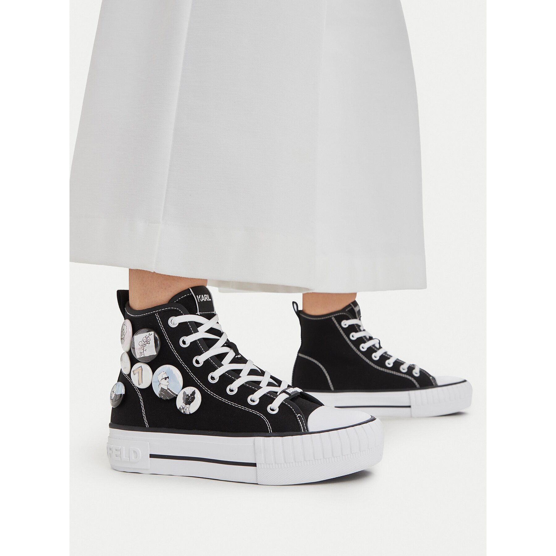 KARL LAGERFELD Кецове KL60459