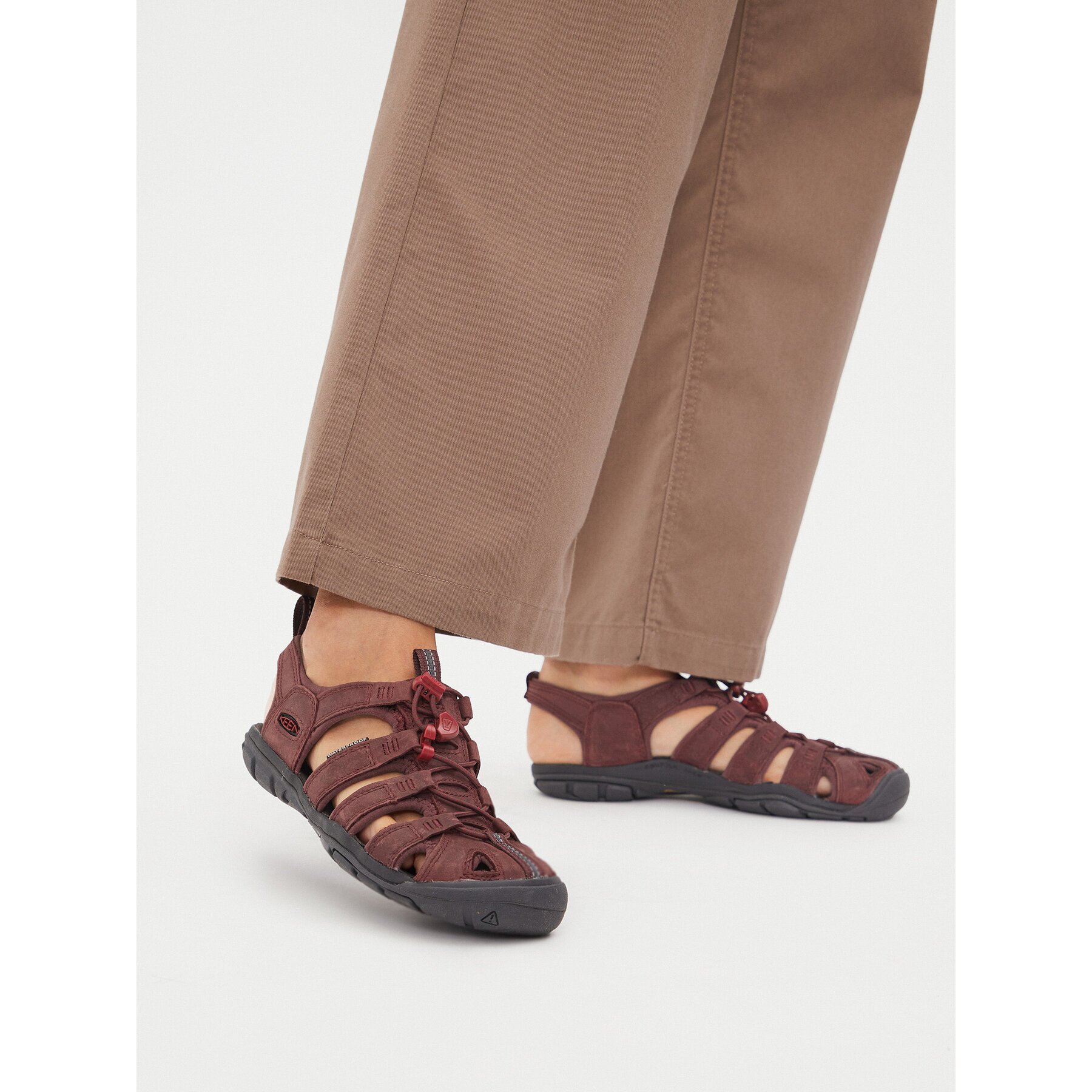 Keen Сандали Clearwater Cnx Lleather 1025088