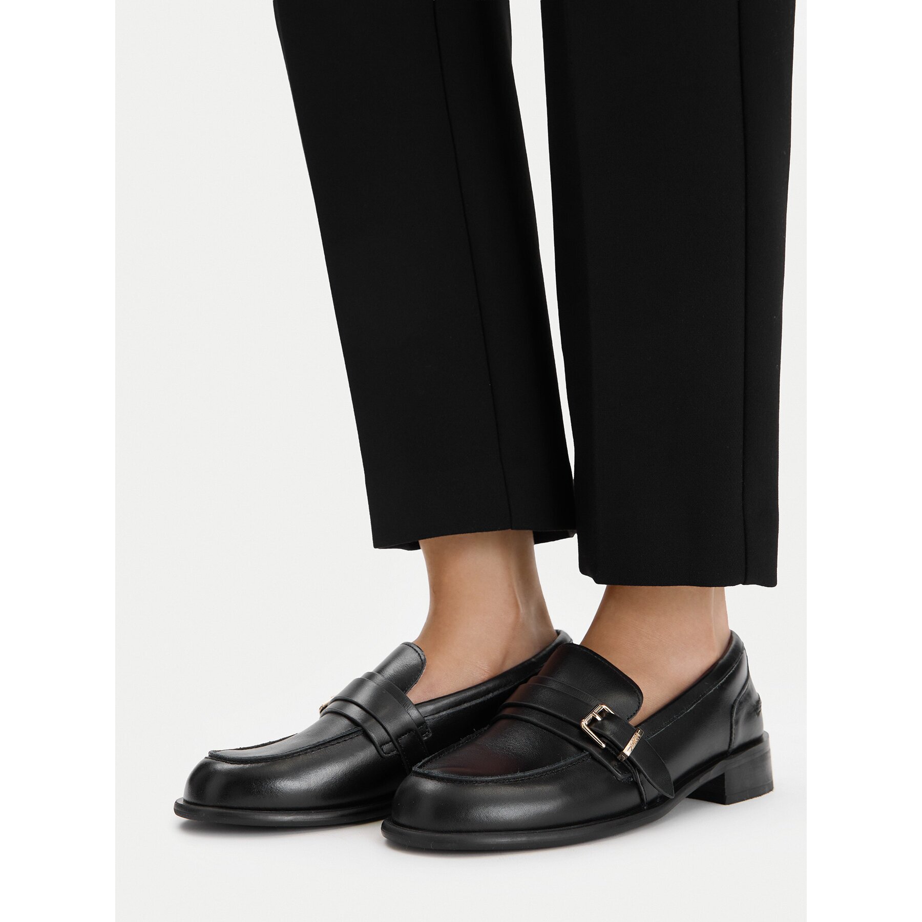 MEXX лоуфъри с дебела подметка EO-WS1164-01