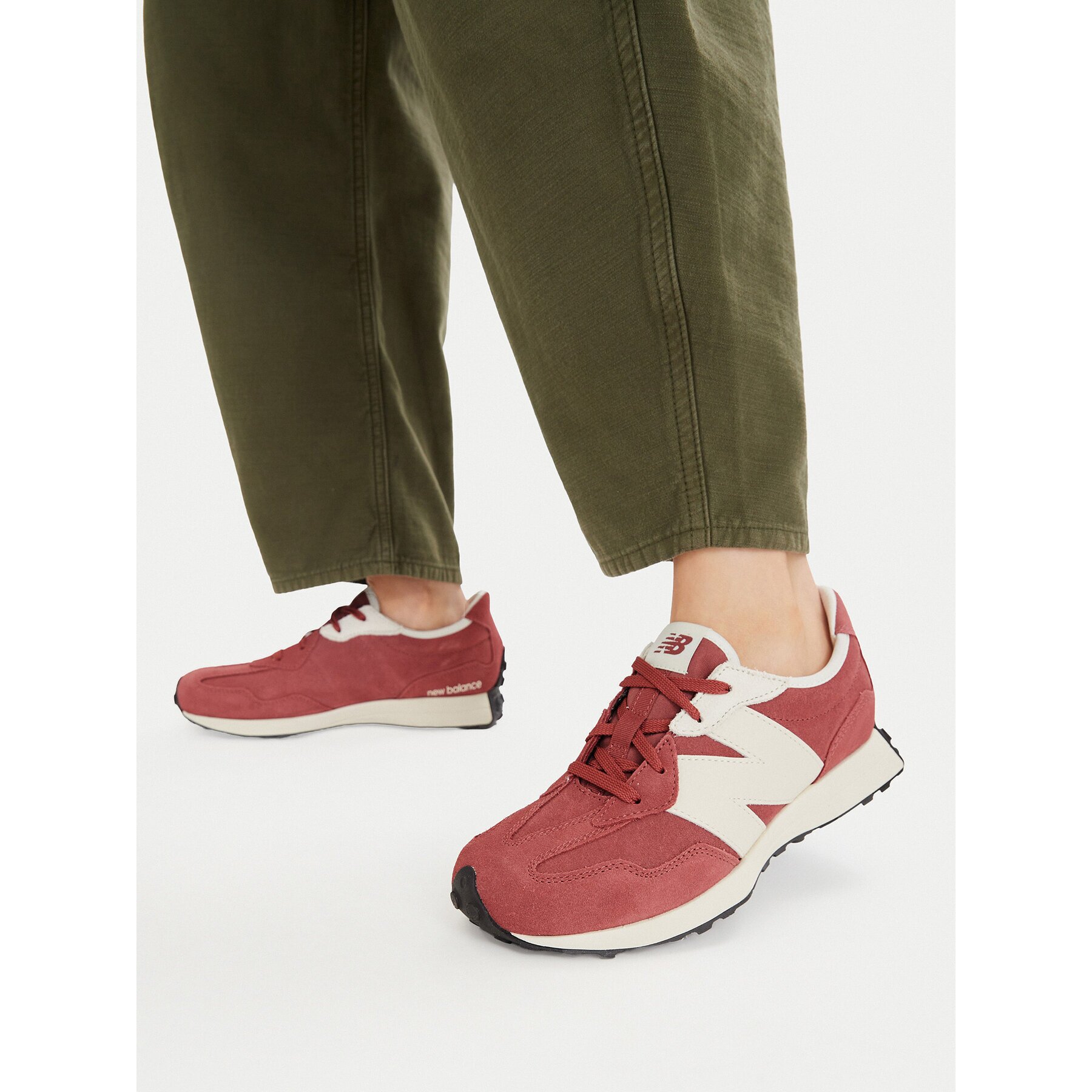 New Balance Сникърси G32787F