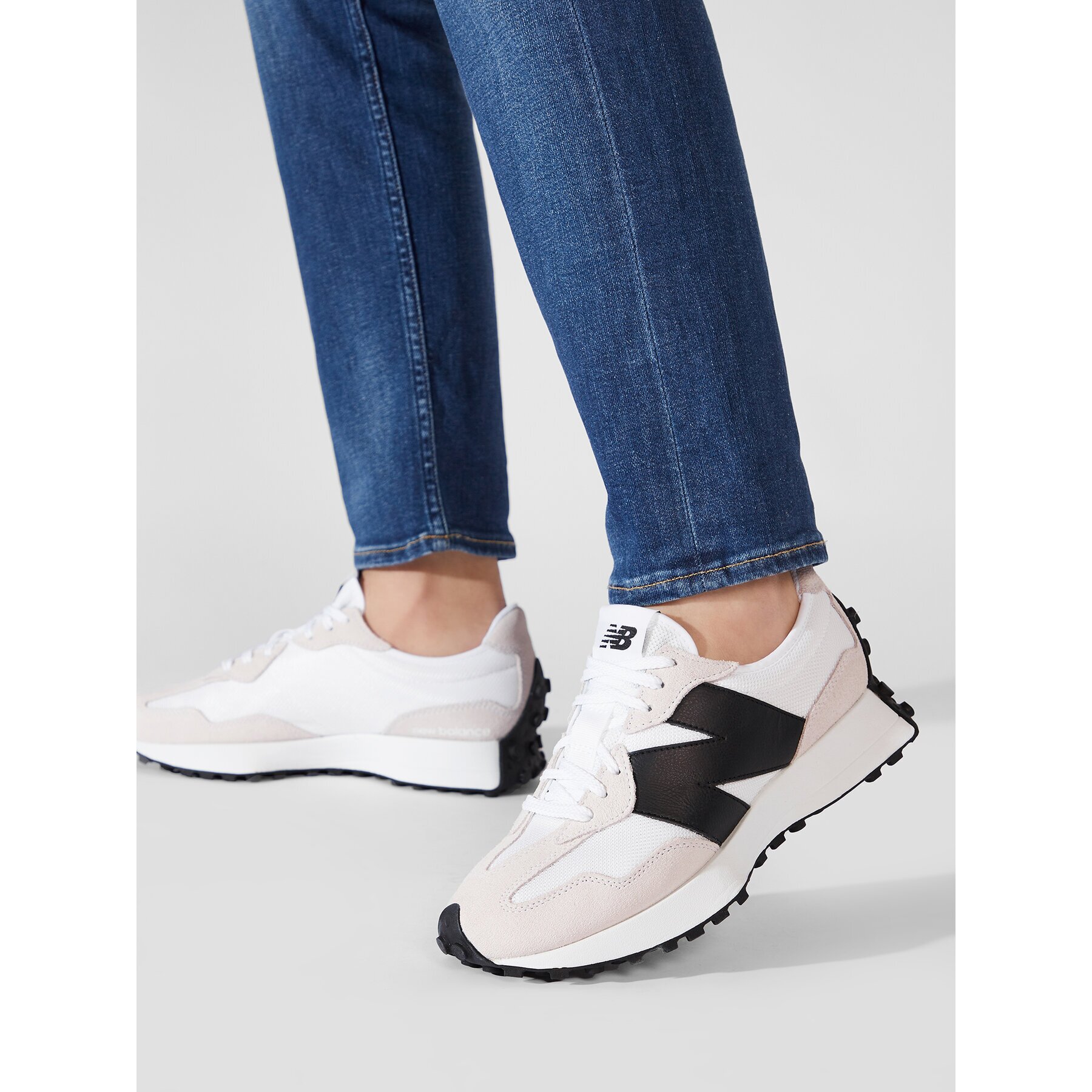 New Balance Сникърси MS327CTB