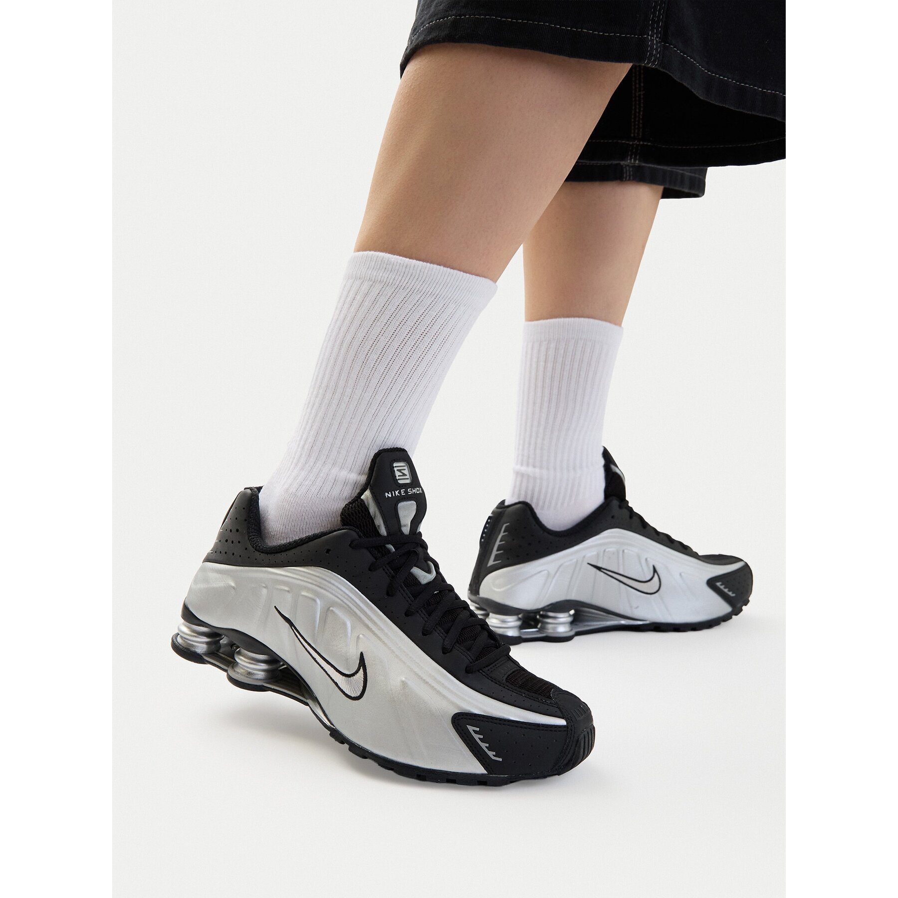 Nike Сникърси Shox R4 HQ1988 007