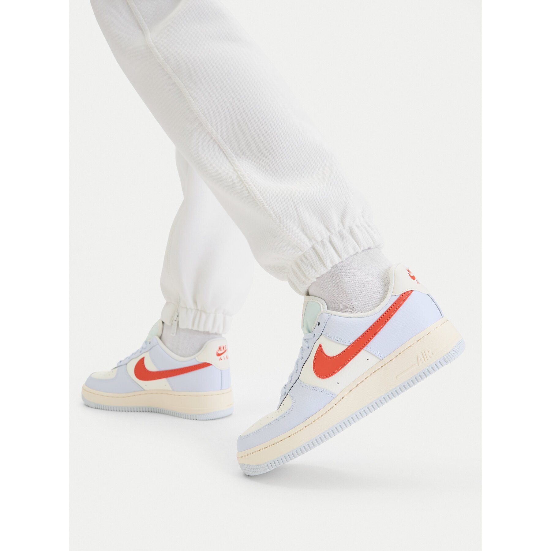 Nike Сникърси Wmns Air Force 1 '07 HV0843 085 Светлосиньо