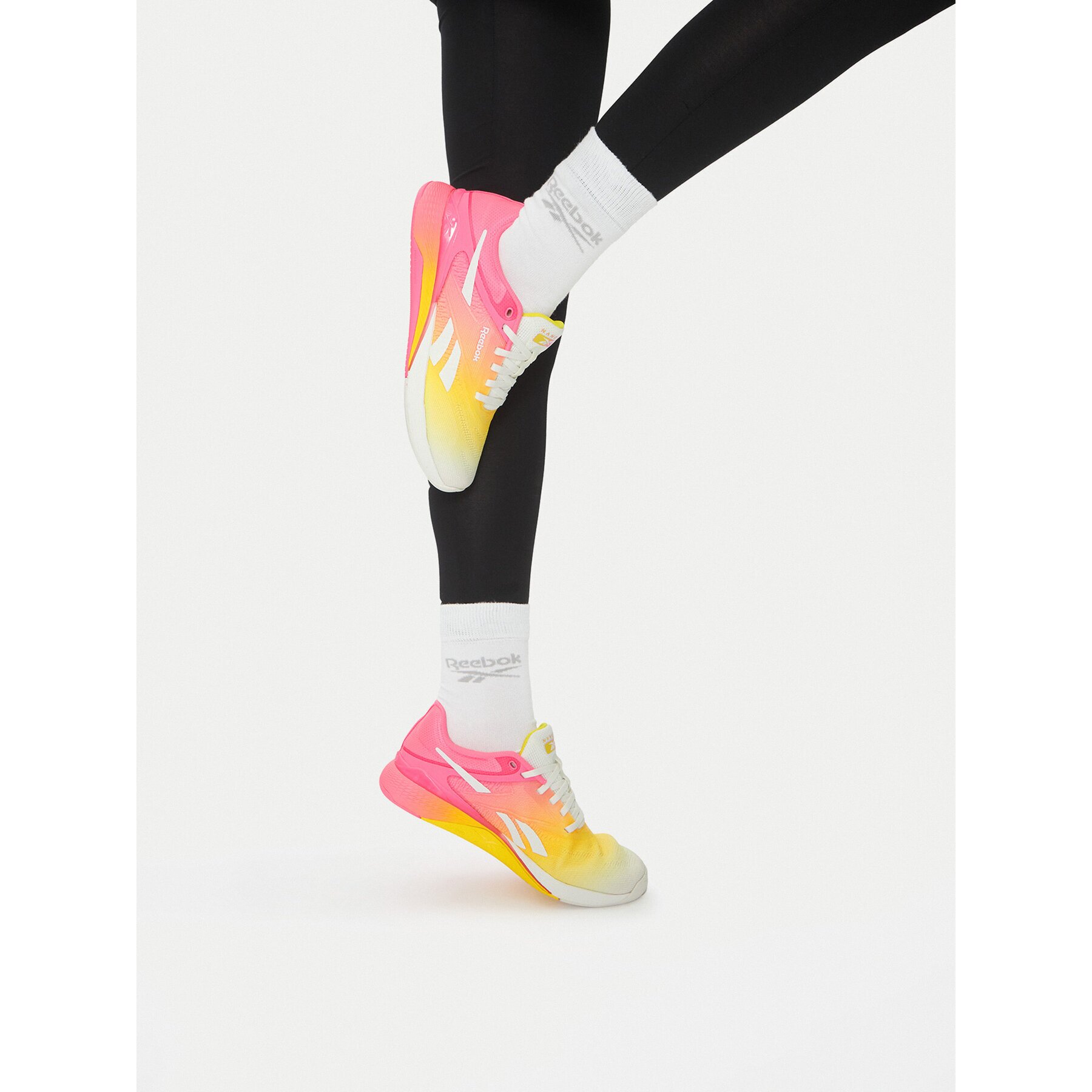 Reebok Обувки за фитнес зала NANO X5 100209375