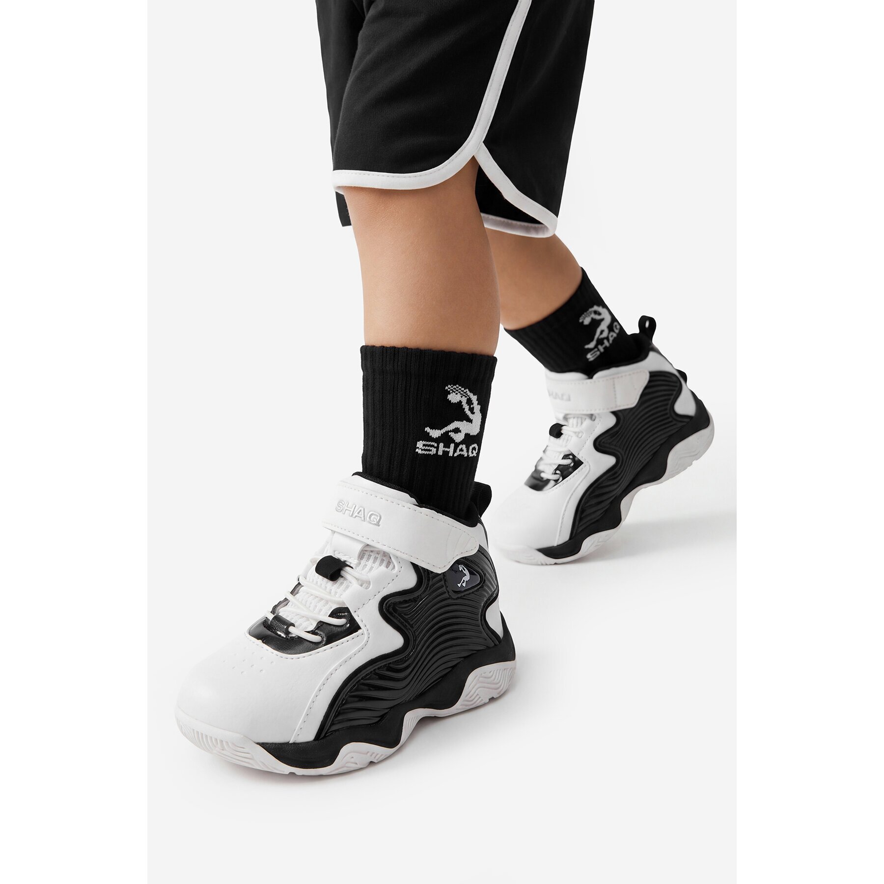 SHAQ Обувки за баскетбол -EO-DEVASTATOR 3.0 AQ95078T-BW