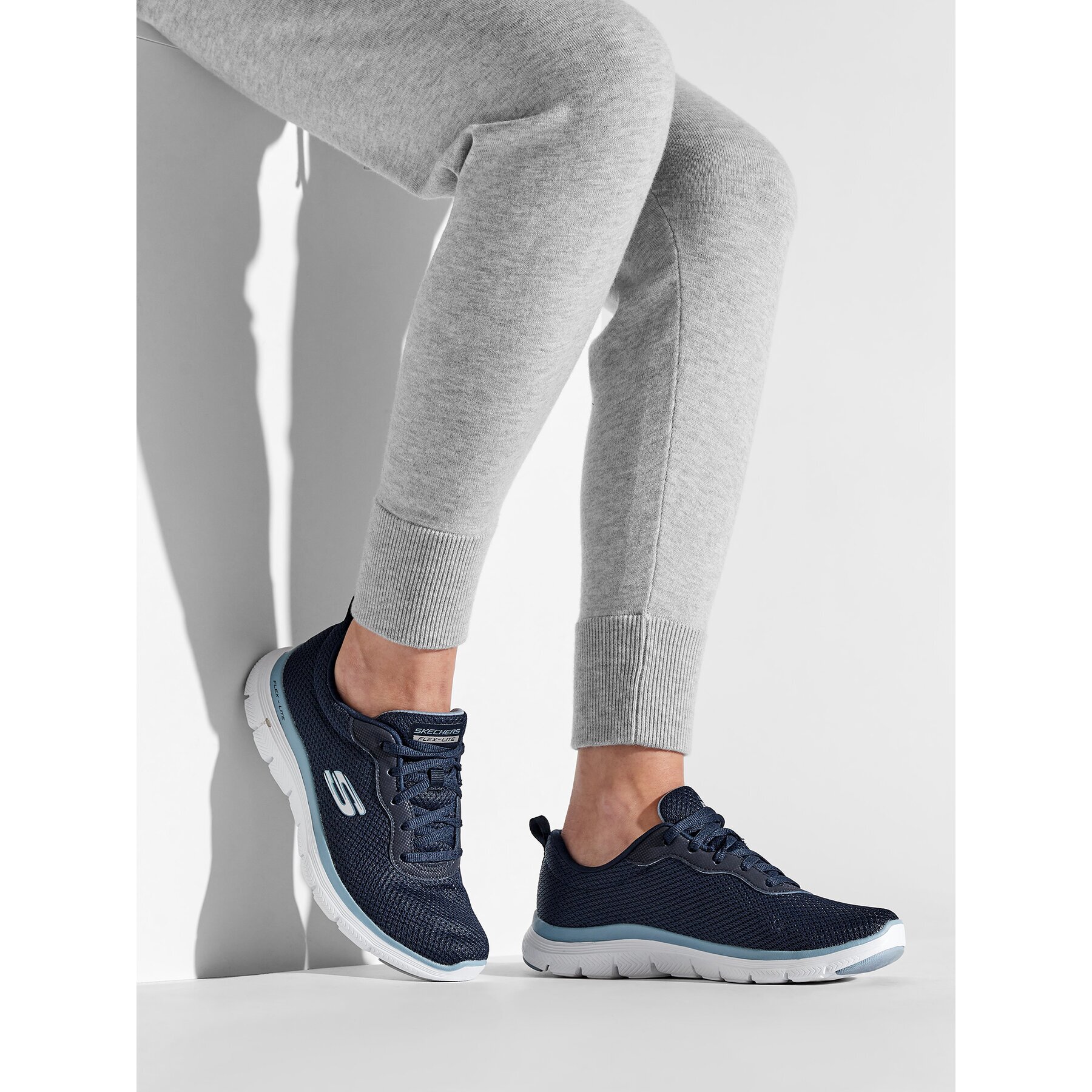 Skechers Сникърси Brilliant View 149303/NVBL