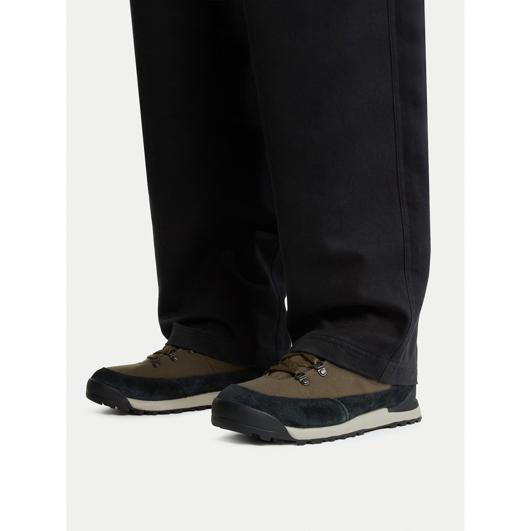 The North Face Туристически Back To Berkeley Iv Textile Wp NF0A8177BQW1