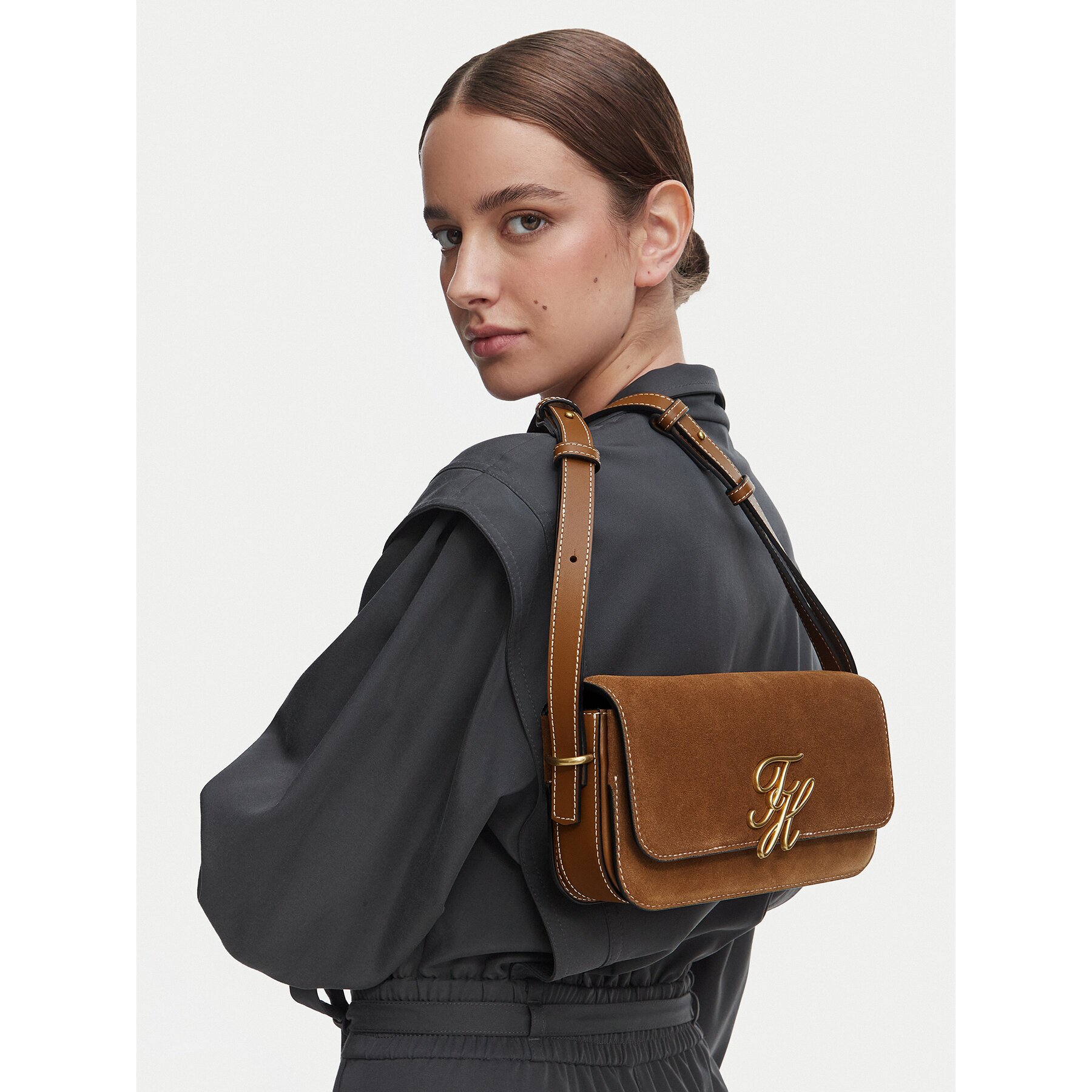 Tommy Hilfiger Дамска чанта Script Leather Crossover Suede AW0AW19326