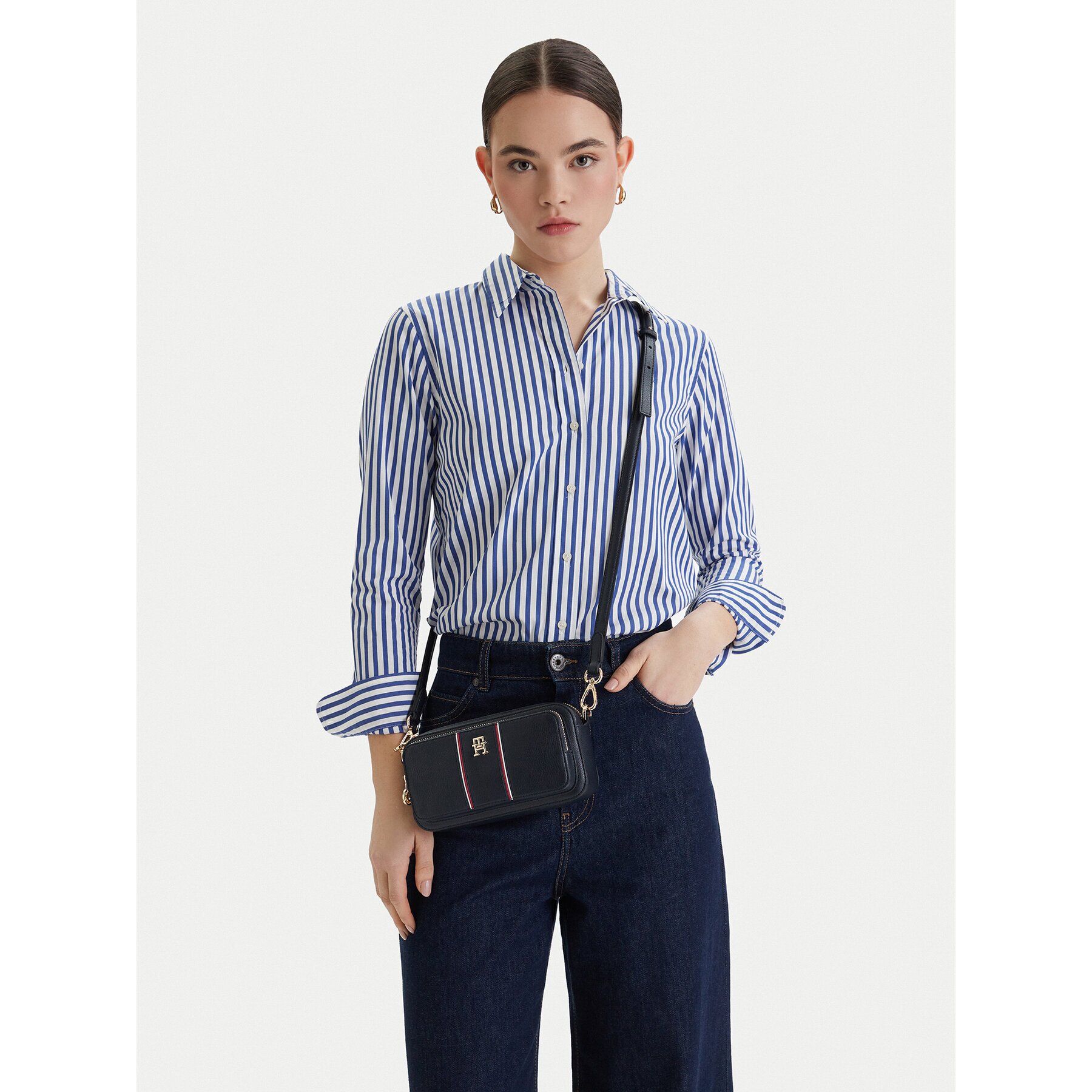 Tommy Hilfiger Дамска чанта Th Daily Camera Bag Corp AW0AW18640