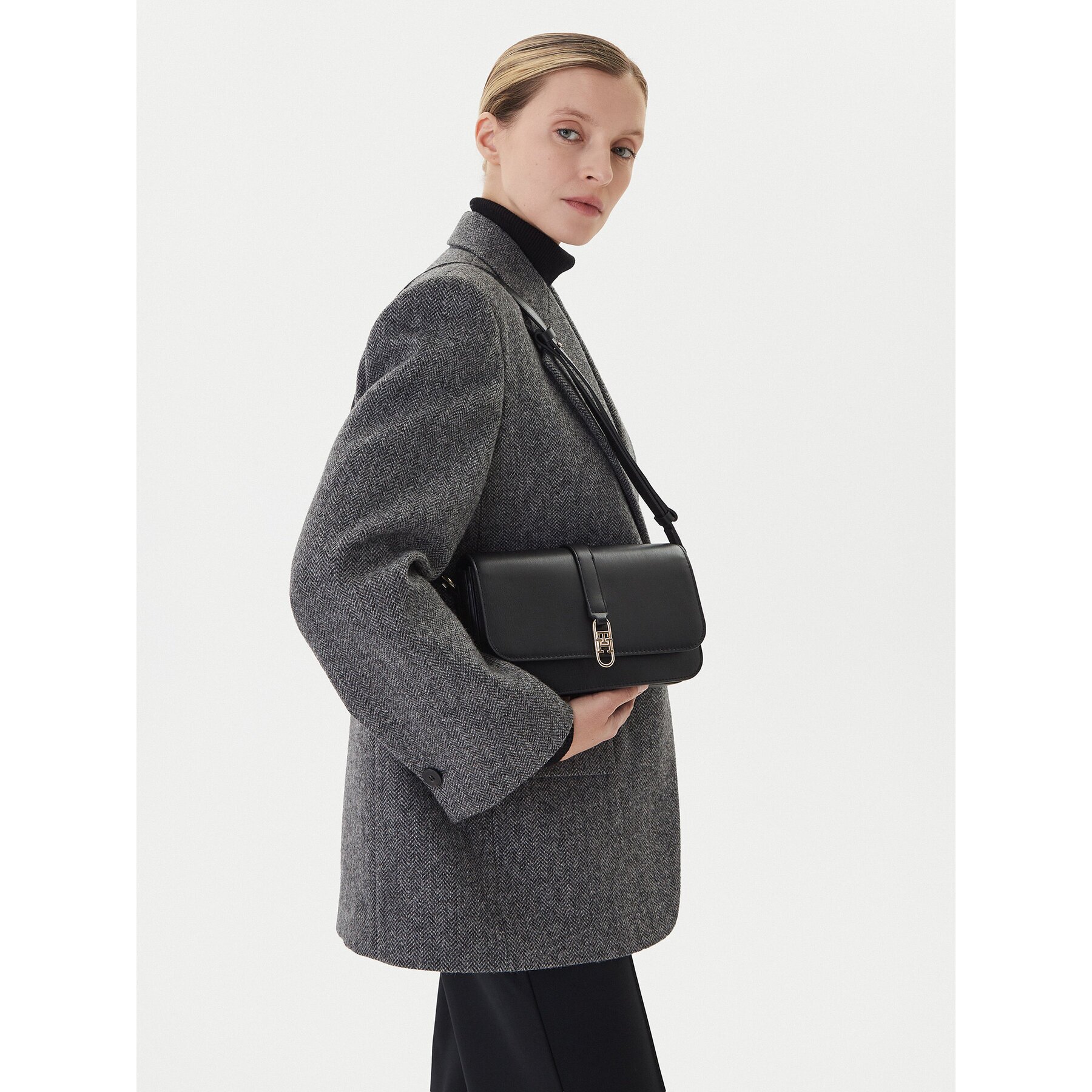Tommy Hilfiger Дамска чанта Th Libre Flap Crossover AW0AW17723