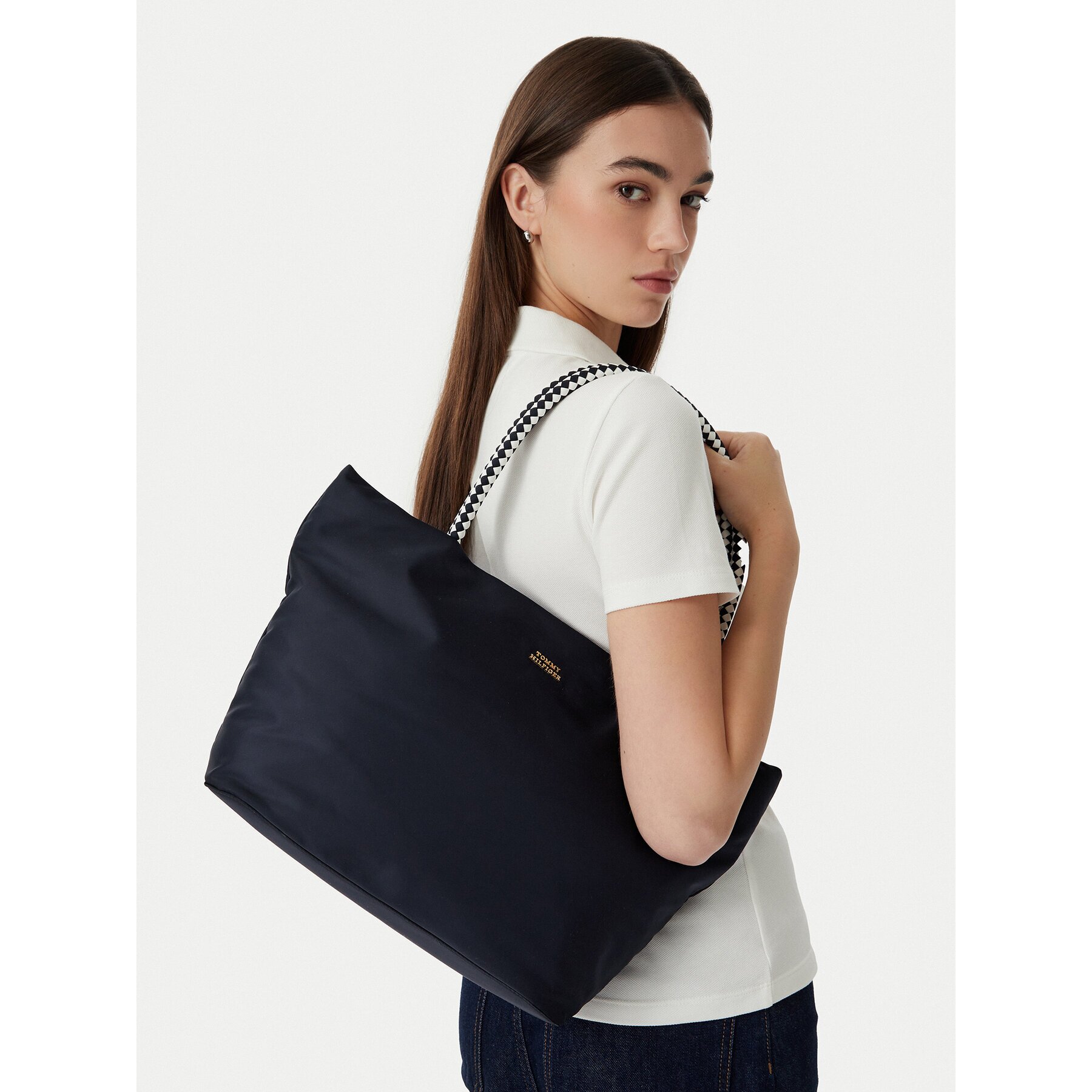 Tommy Hilfiger Дамска чанта Th Marina Hobo/Tote Nylon AW0AW18862