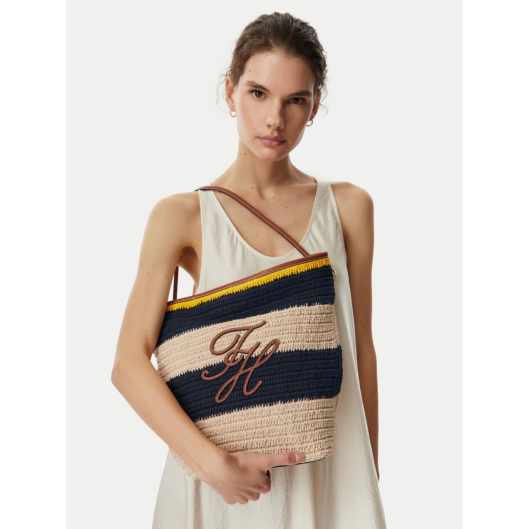 Tommy Hilfiger Дамска чанта Th Nautical Bucket Crochet Str AW0AW18814