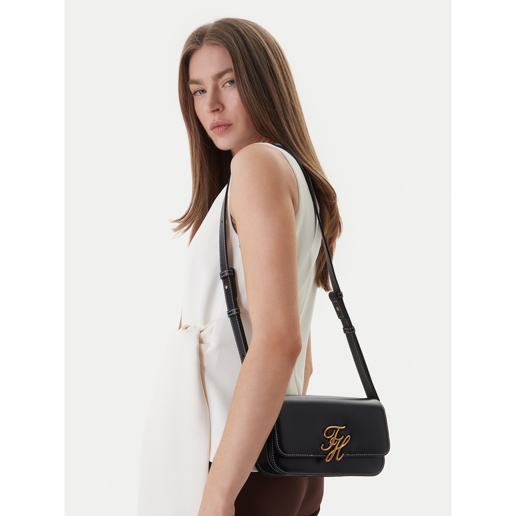 Tommy Hilfiger Дамска чанта AW0AW18399