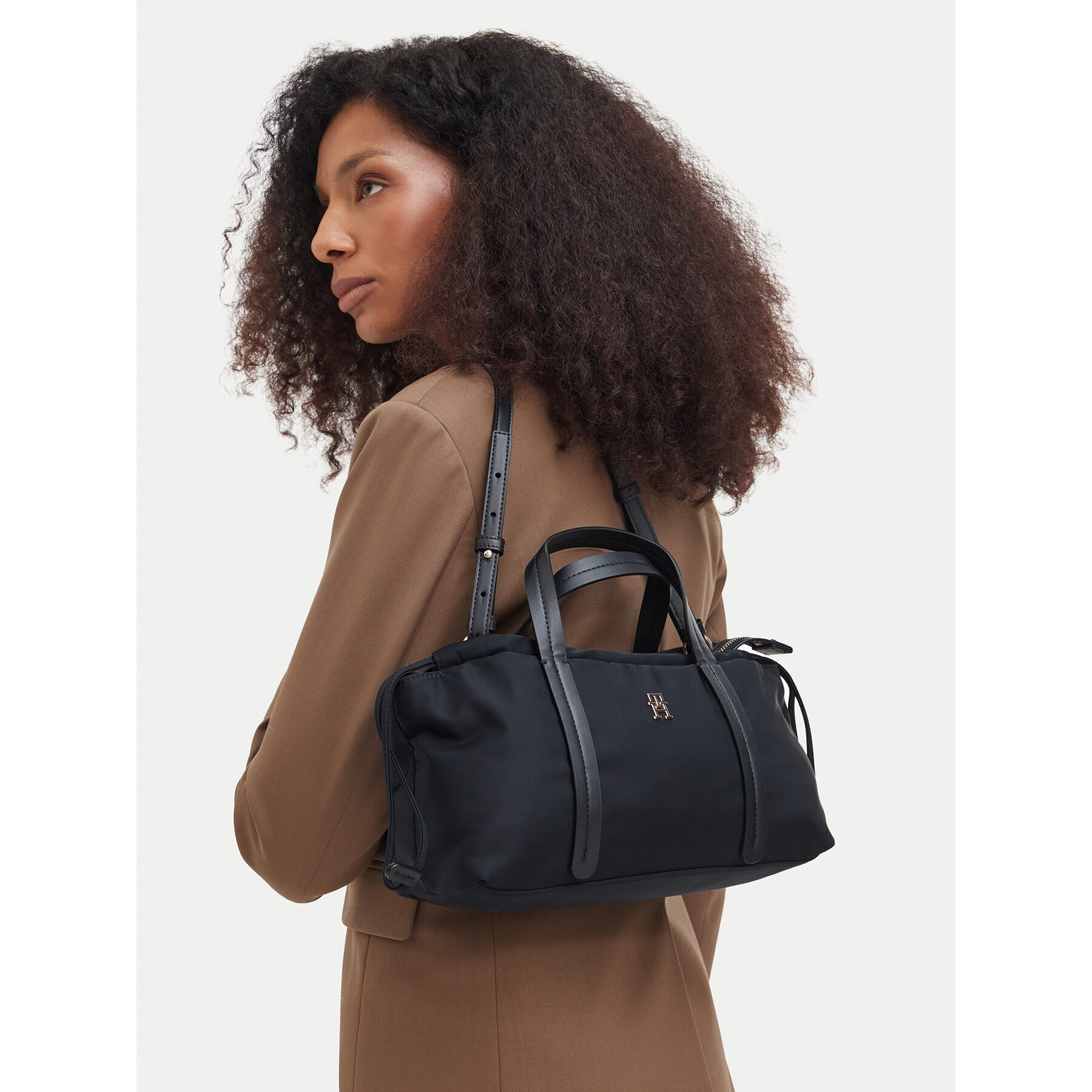 Tommy Hilfiger Дамска чанта Th Soft Nylon Crossover AW0AW18993