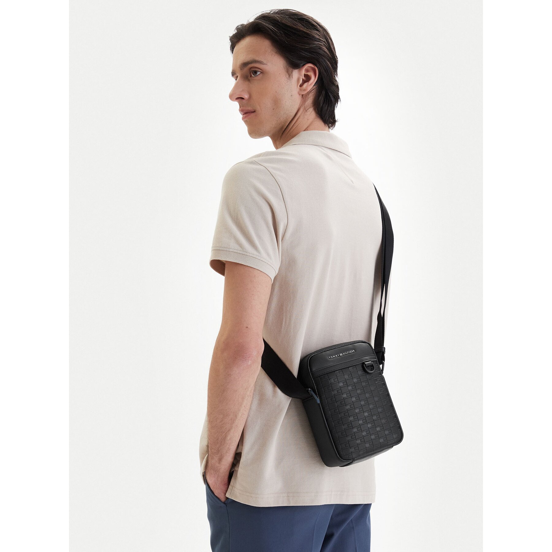 Tommy Hilfiger Мъжка чантичка Th Modern Mini Reporter AM0AM14019