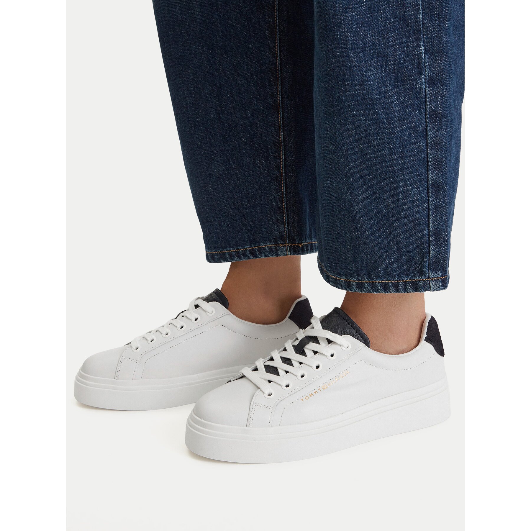 Tommy Hilfiger Сникърси Th Feminine Platform Monogram FW0FW09594