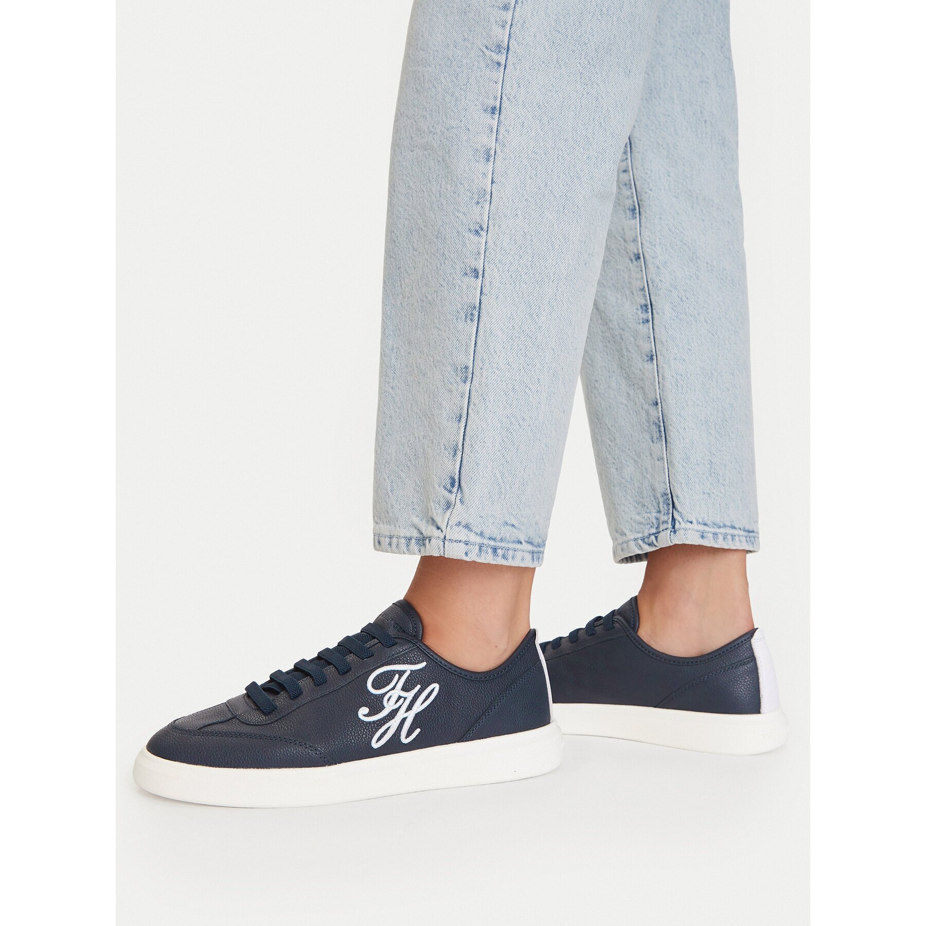 Tommy Hilfiger Сникърси Th Icon Court Script Premium FW0FW09604