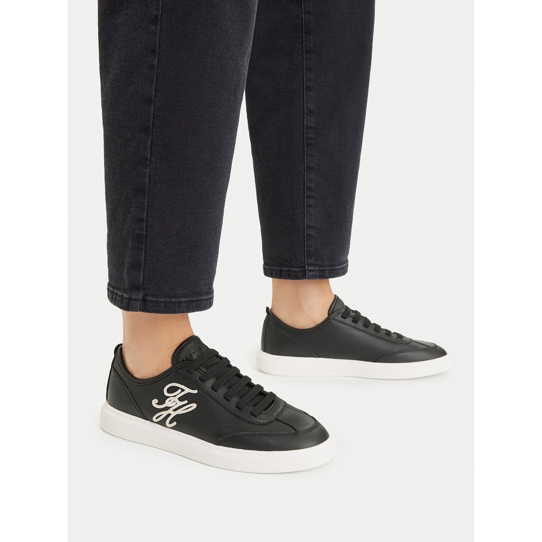 Tommy Hilfiger Сникърси Th Icon Light Sneaker FW0FW09402