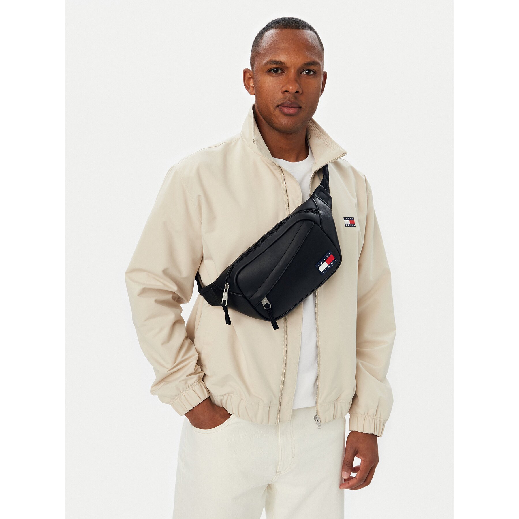Tommy Jeans Чанта за кръст﻿ Tjm Daily Pu Bumbag AM0AM14626