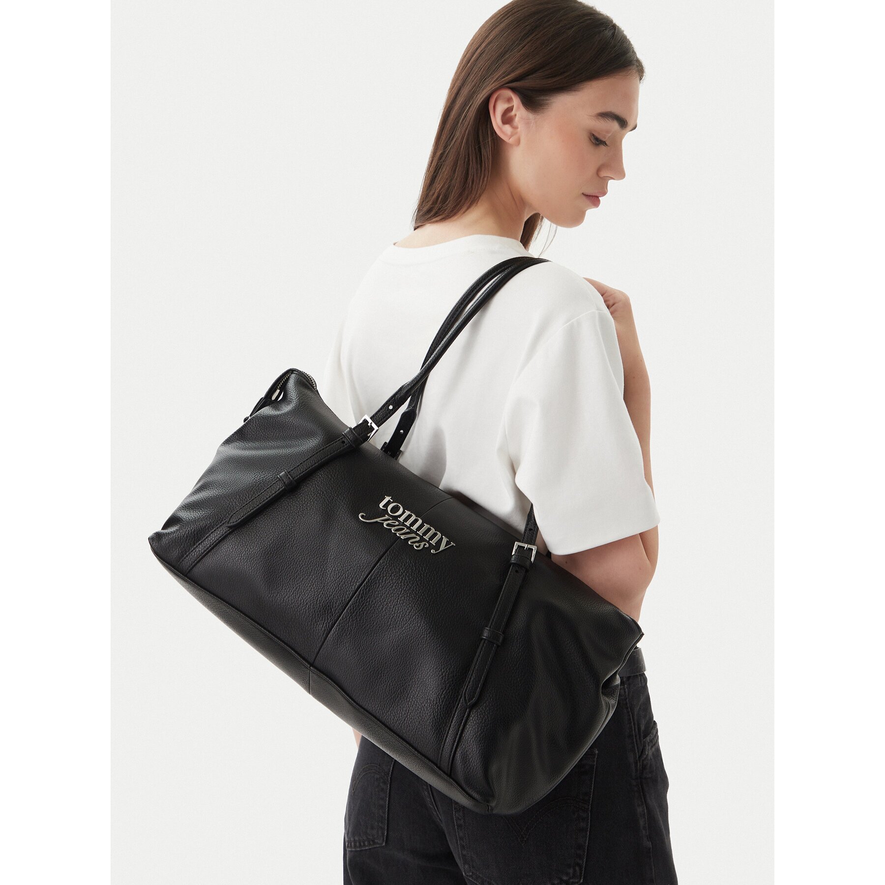 Tommy Jeans Дамска чанта Pebble Grain Metal Logo Tote Bag AW0AW18472
