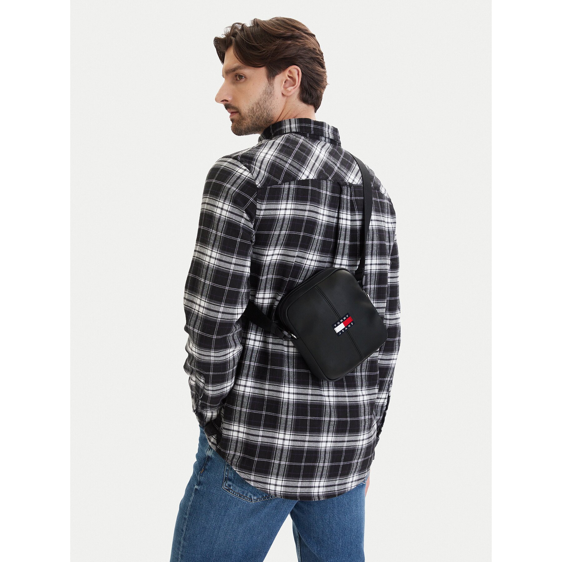 Tommy Jeans Мъжка чантичка Tjm Ess Daily Pu Reporter AM0AM14292