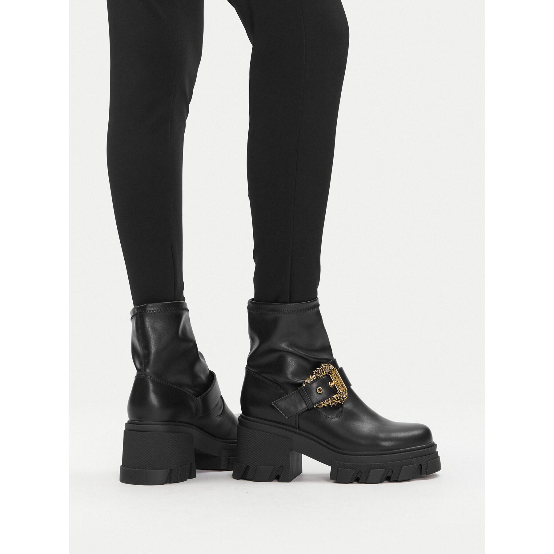 Versace Jeans Couture Боти 79VA3S80