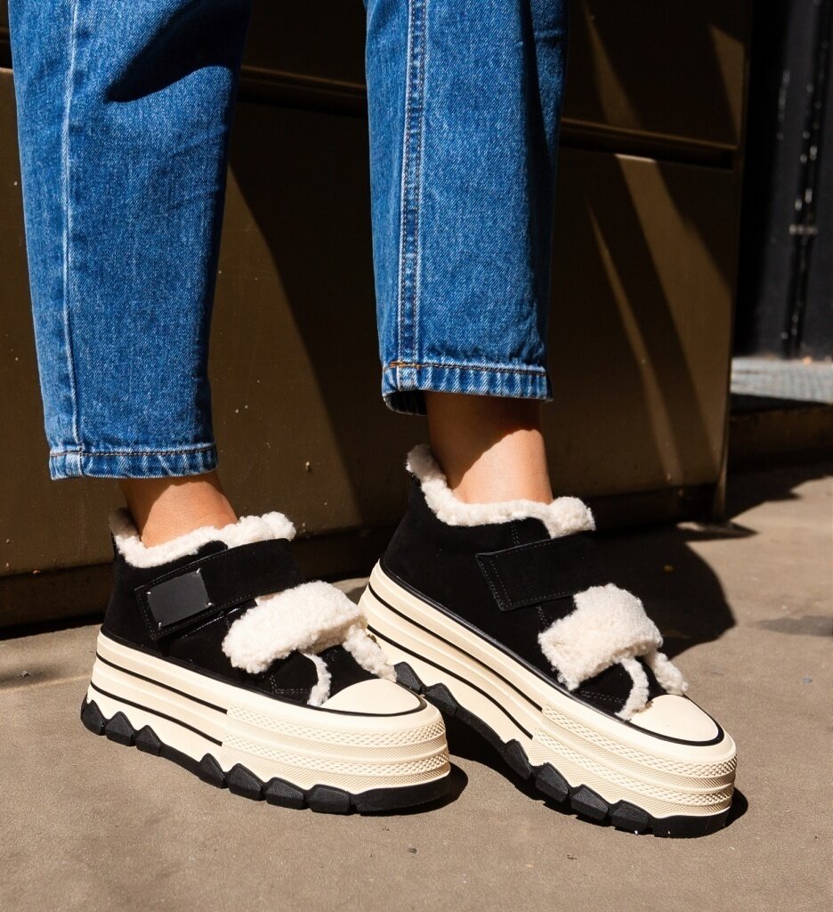 Mei Спортни Ojuh Черни