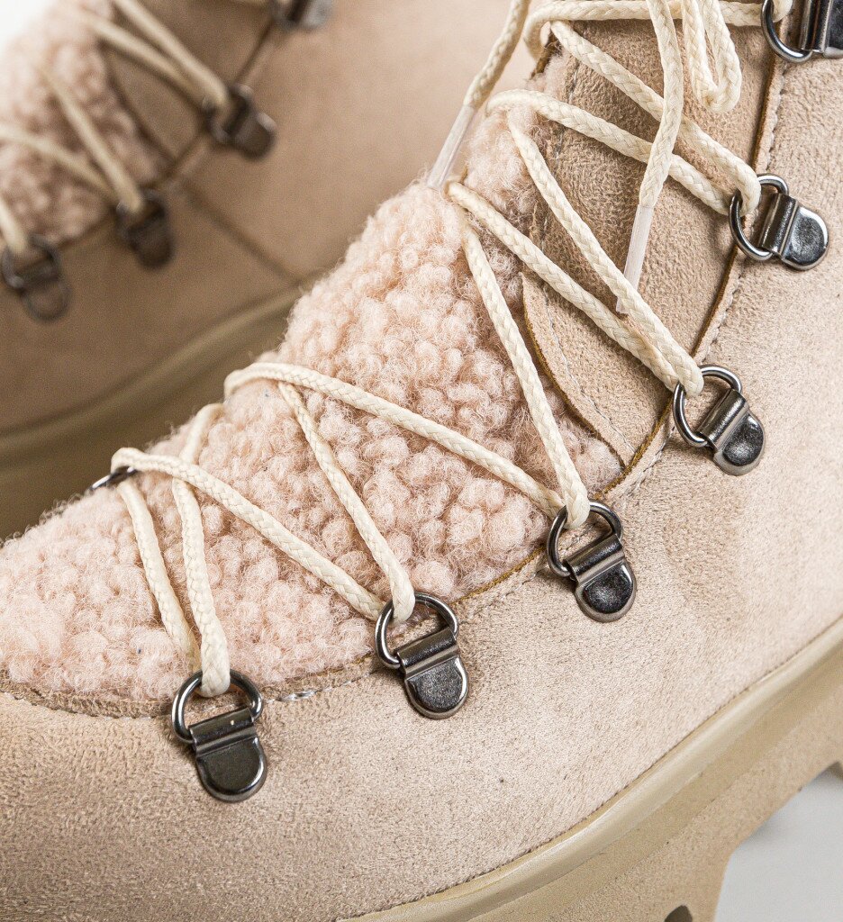 Wow Shoes Боти Bristot Бежов