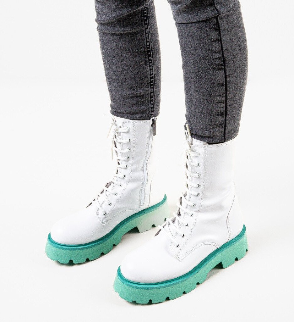 Wow Shoes Боти Darke Бели