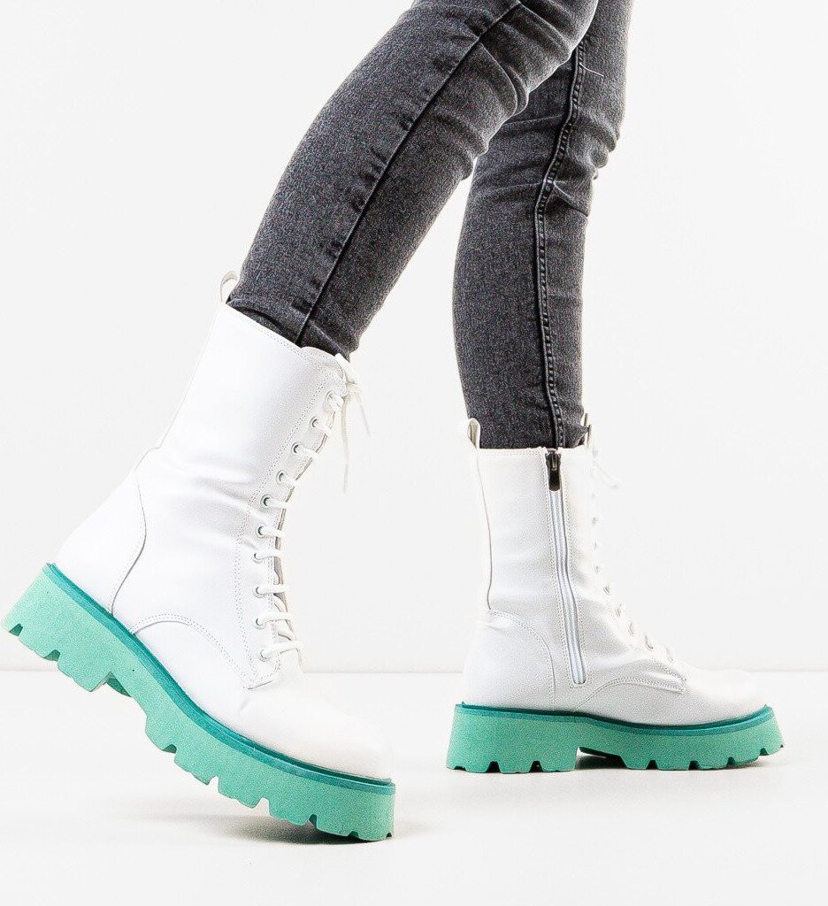 Wow Shoes Боти Darke Бели