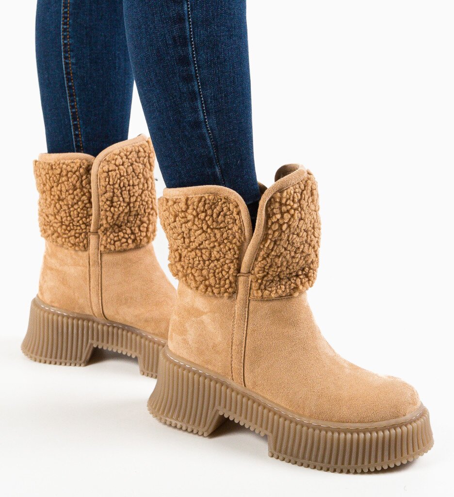 Wow Shoes Боти Friday Бежов