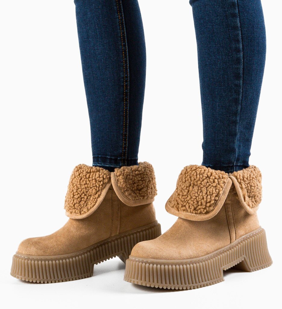 Wow Shoes Боти Friday Бежов