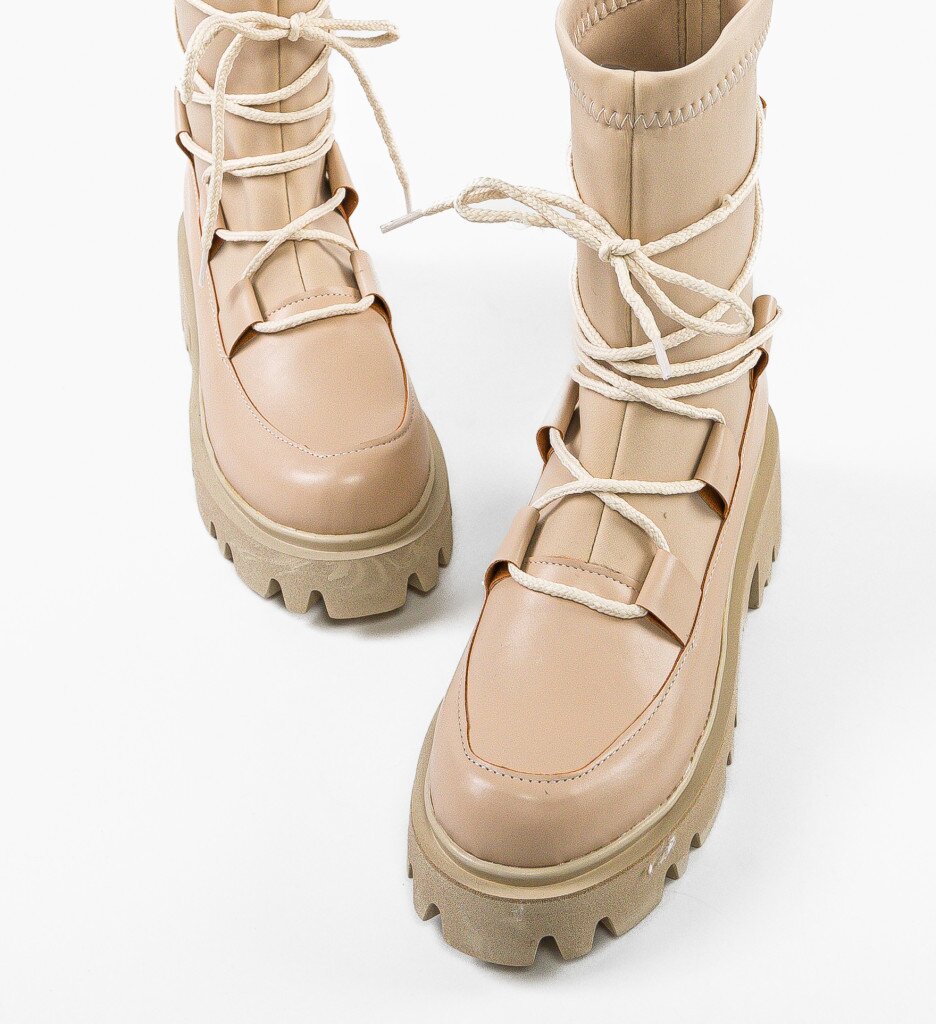 Wow Shoes Боти Henena Бежов