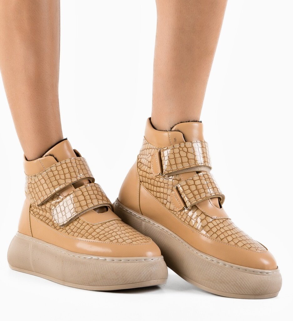 Wow Shoes Боти Hrago Бежов