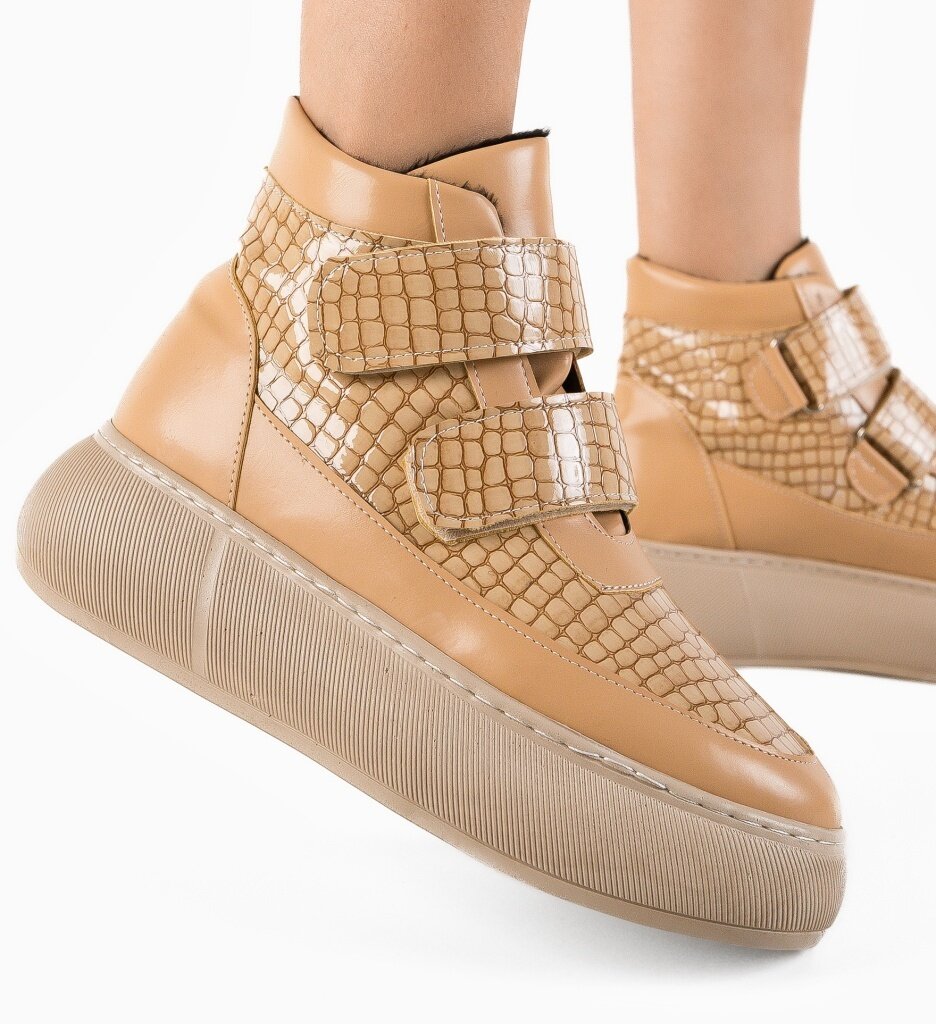 Wow Shoes Боти Hrago Бежов